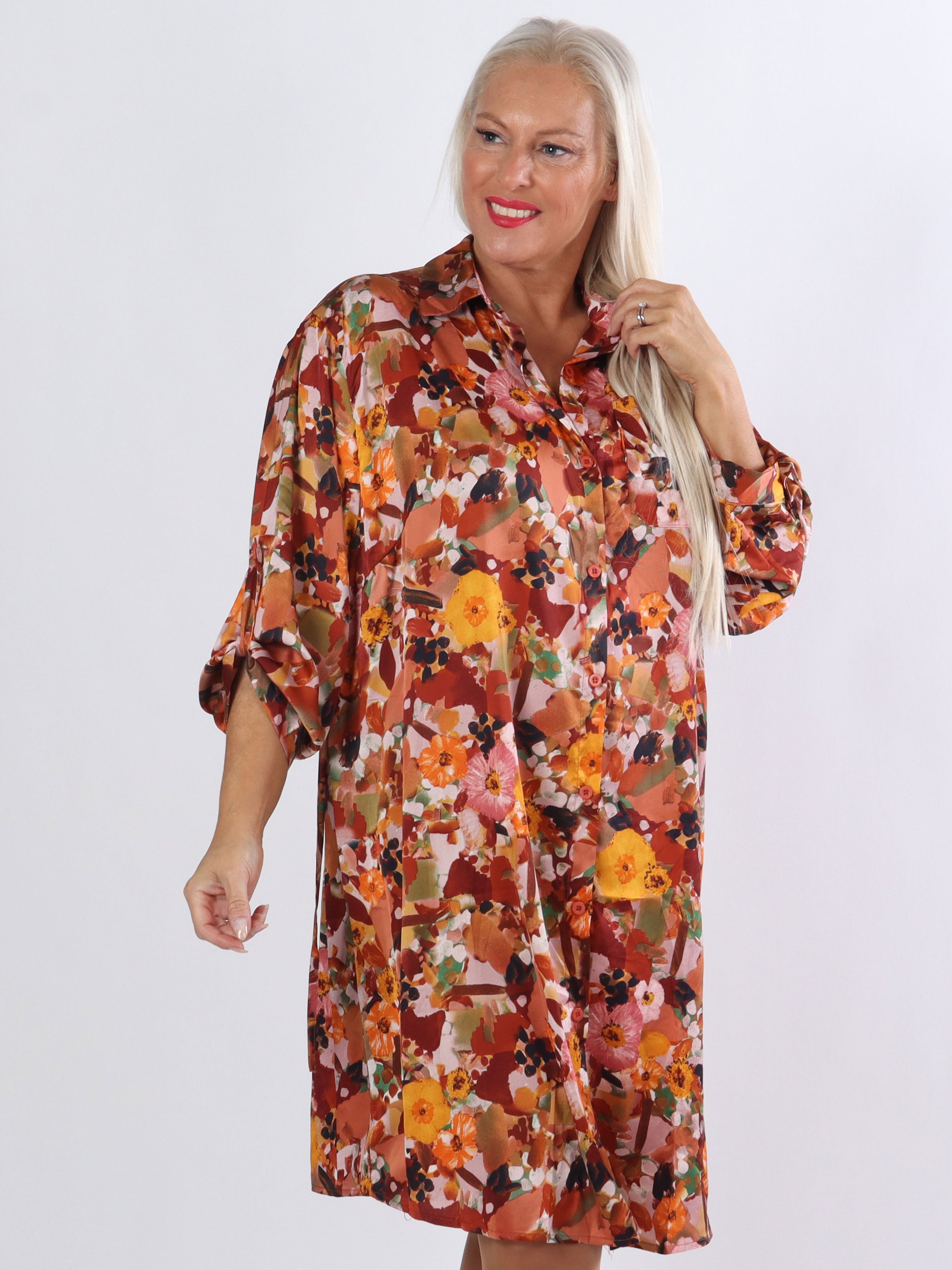 Marietia - Skjortekjole i silkelook med blomsterprint