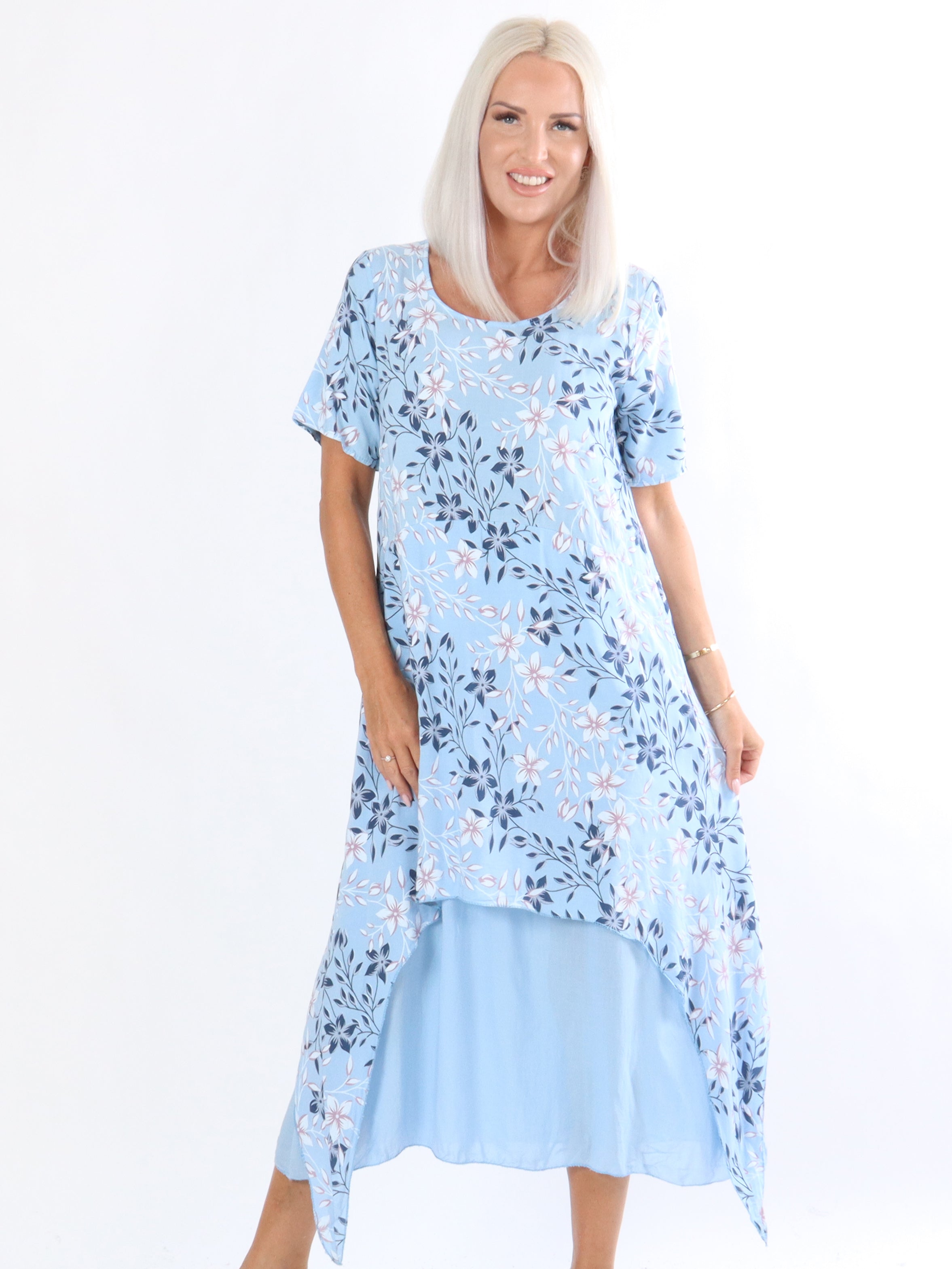 Marlon - Armygrøn lang kjole med et kortere lag med blomsterprint