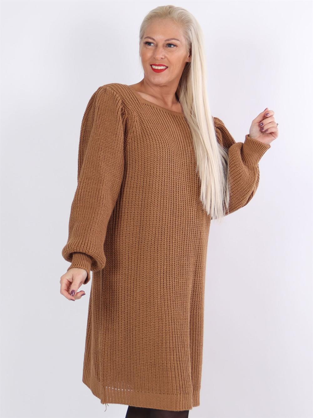 Mayse - Armygrøn sød strikkjole med ballonærmer