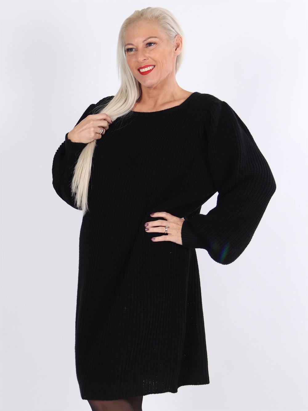 Mayse - Armygrøn sød strikkjole med ballonærmer