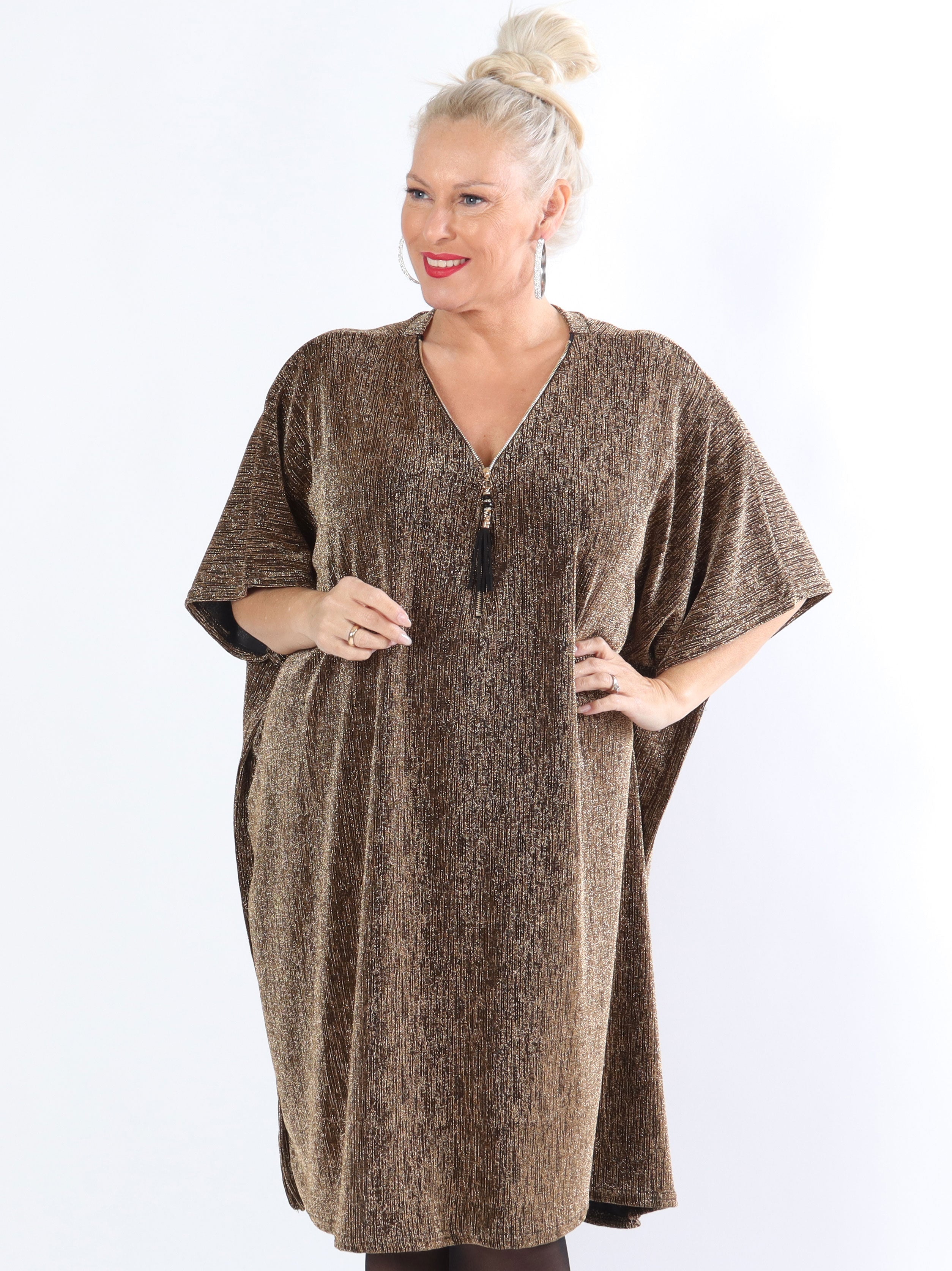 Mayte - Plus size glimmerkjole med lynlås