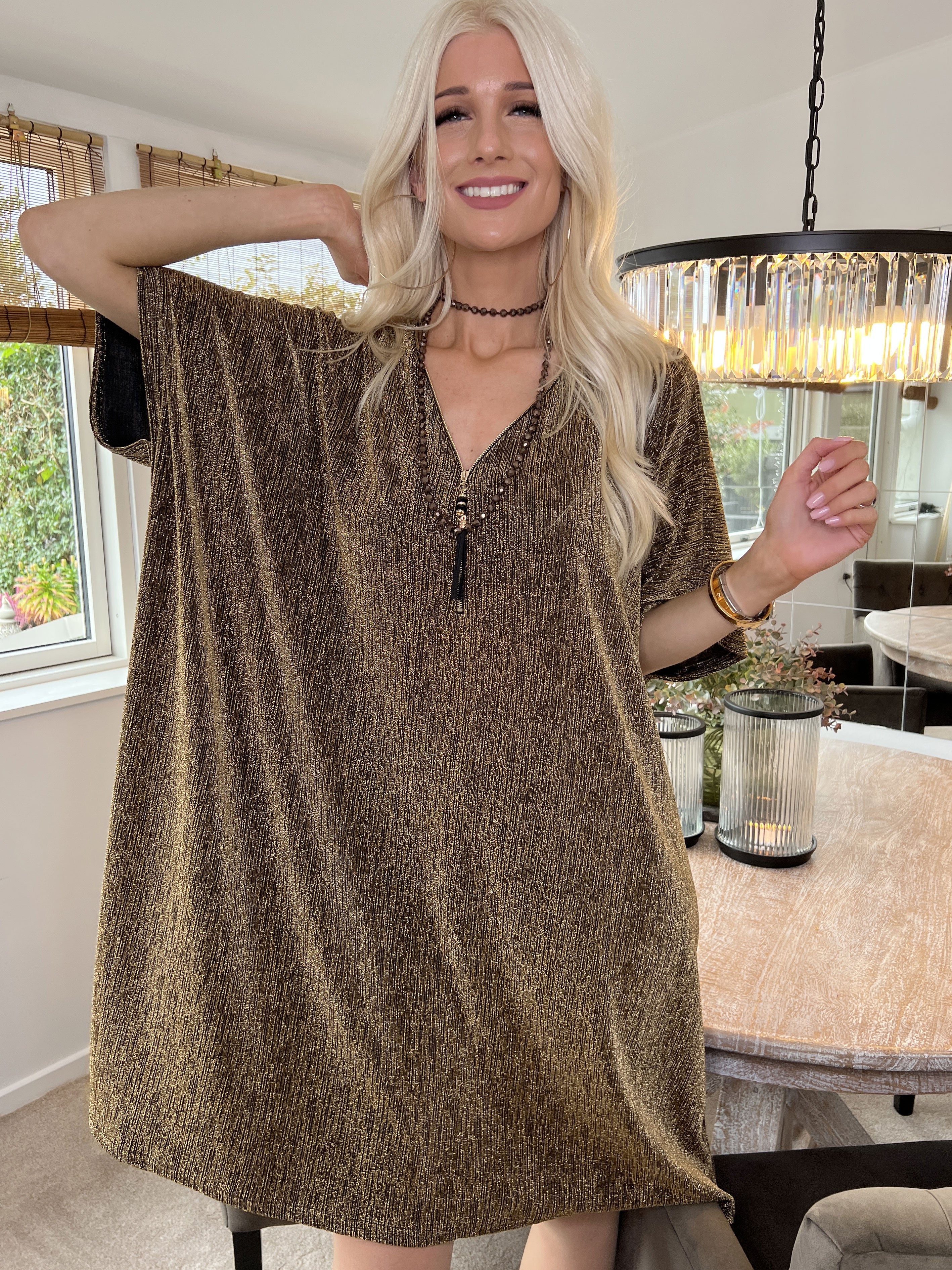 Mayte - Fin glimmerkjole med lynlås