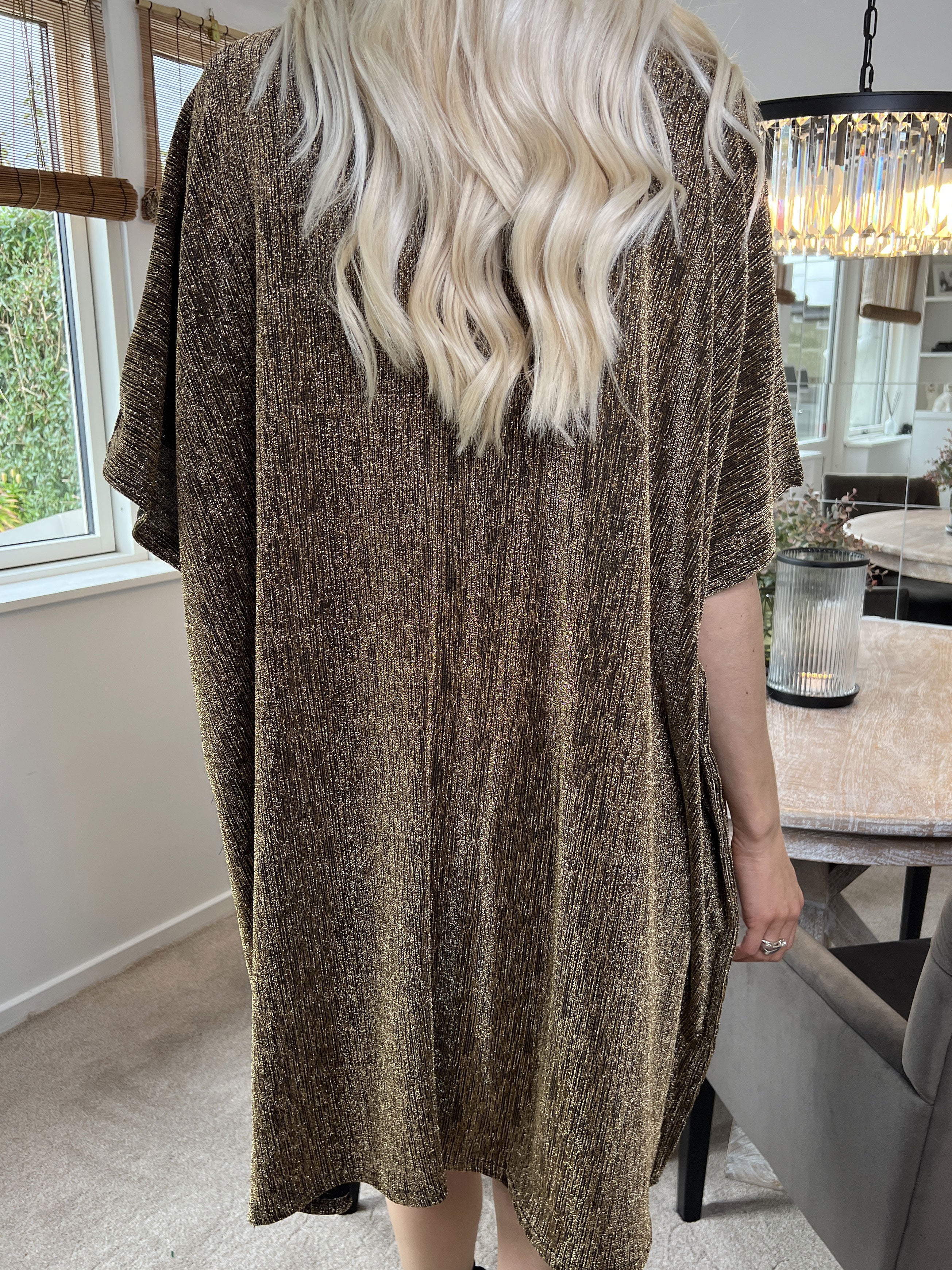 Mayte - Fin glimmerkjole med lynlås