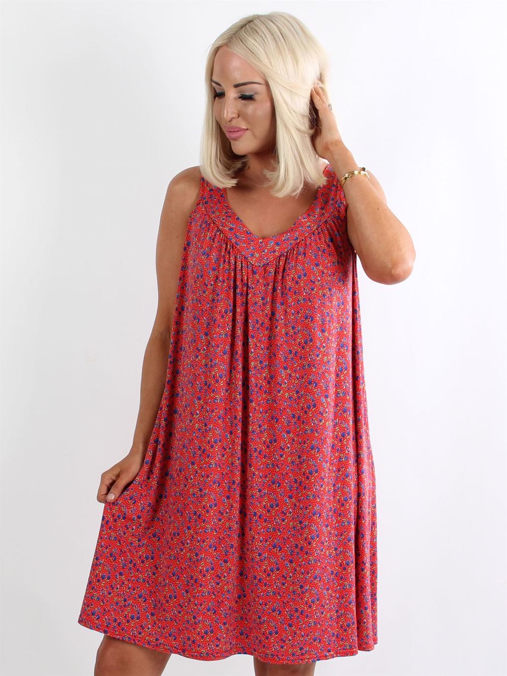 Metta - Sort sommerkjole i blomsterprint