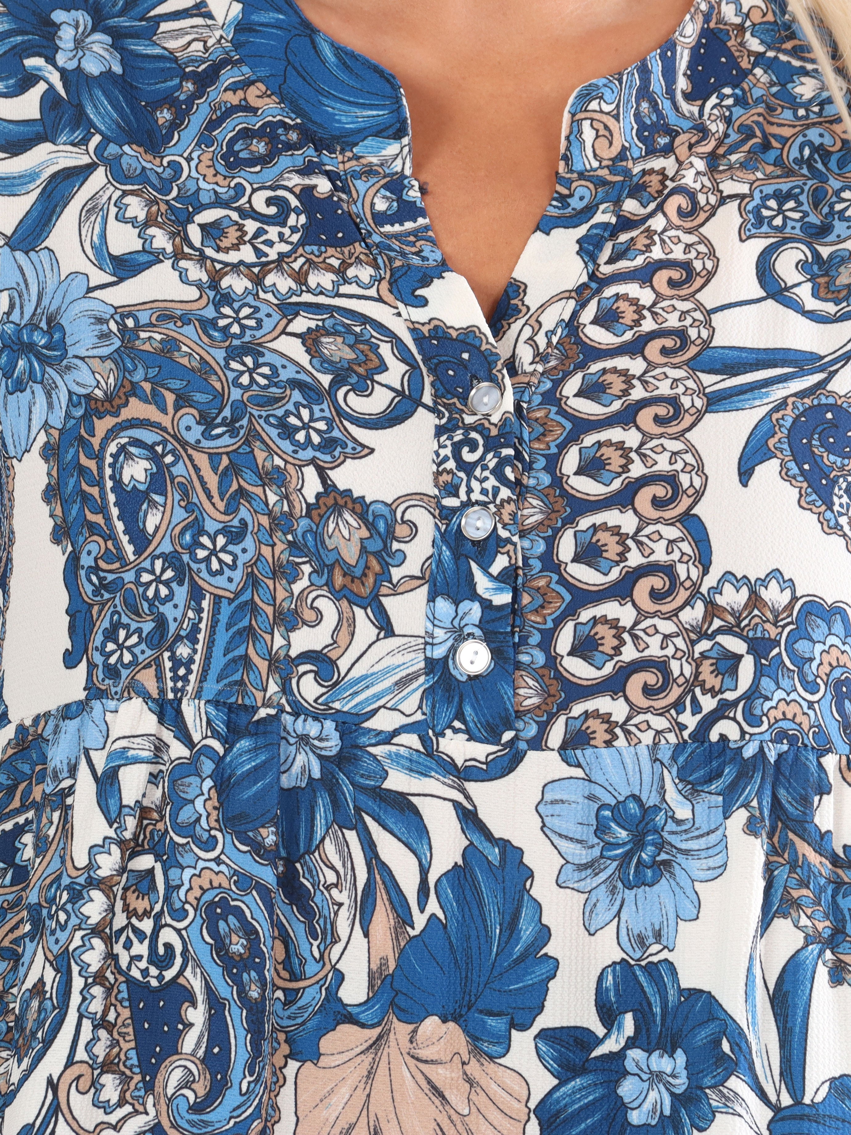 Mie - Plus size kjole i mønster med knapper ved brystet