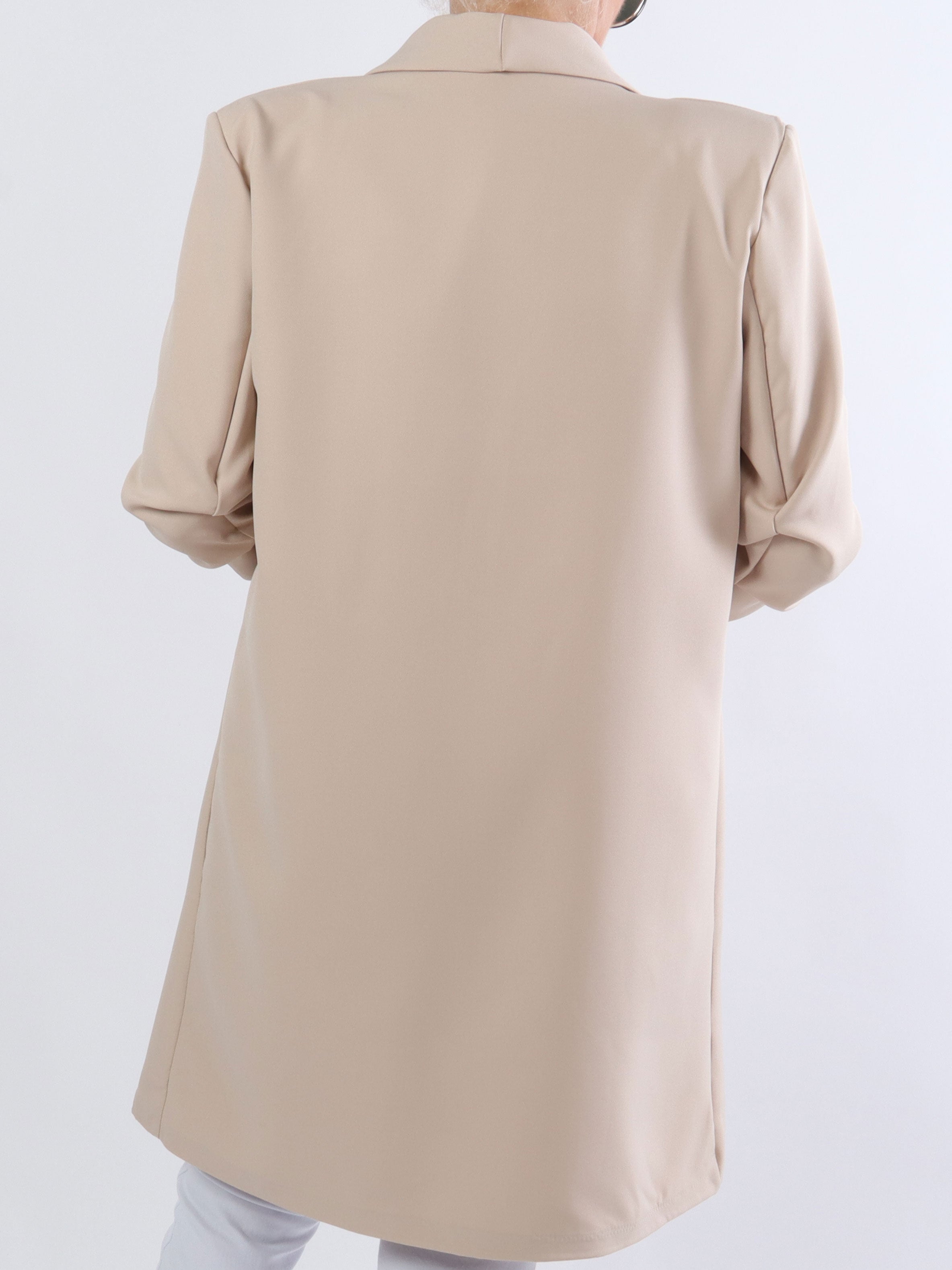 Mila Long - Stilren blazer med rynk på ærmet