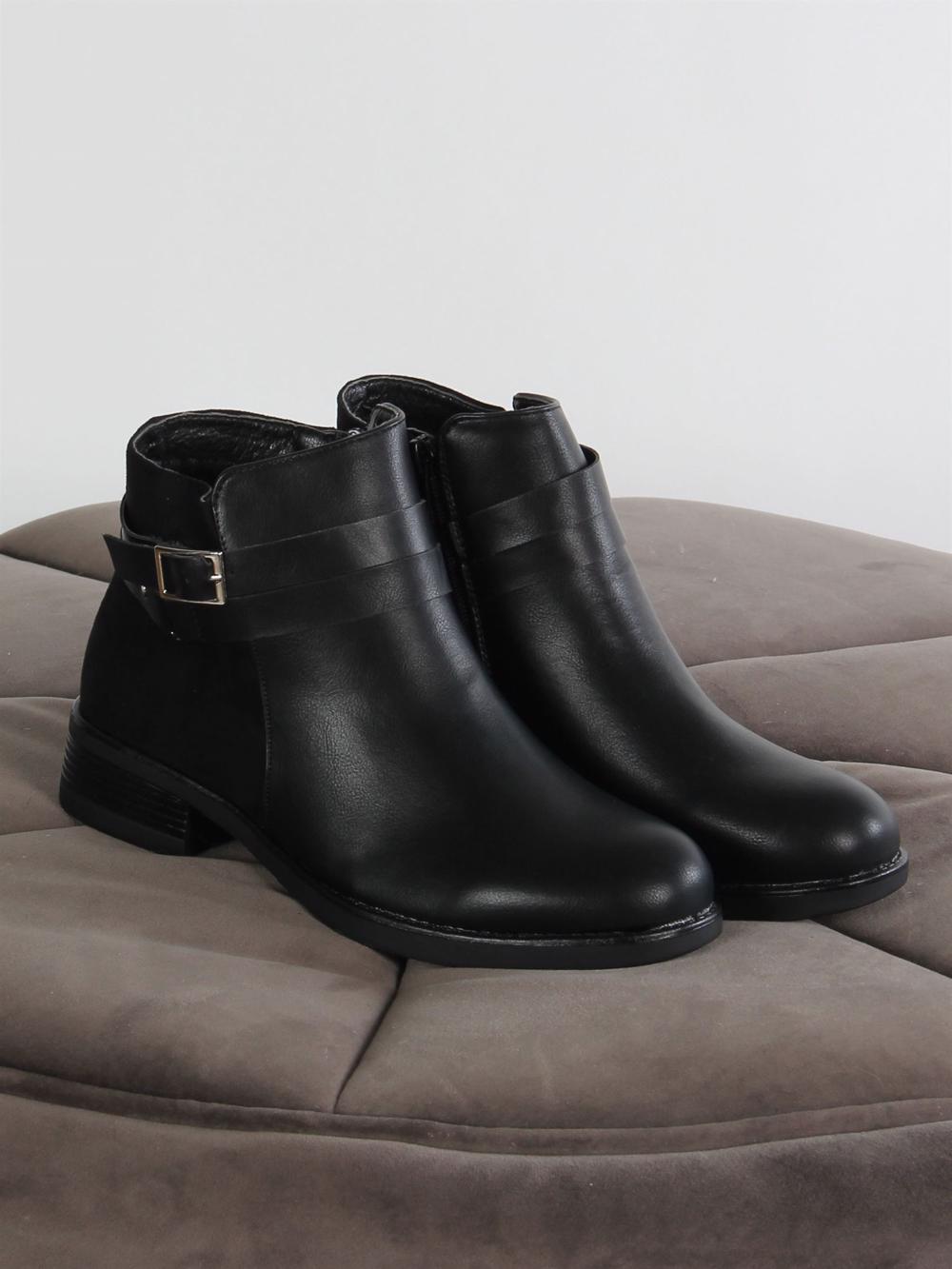 Milazzo - Sort støvle med remme om skaftet og lille hæl