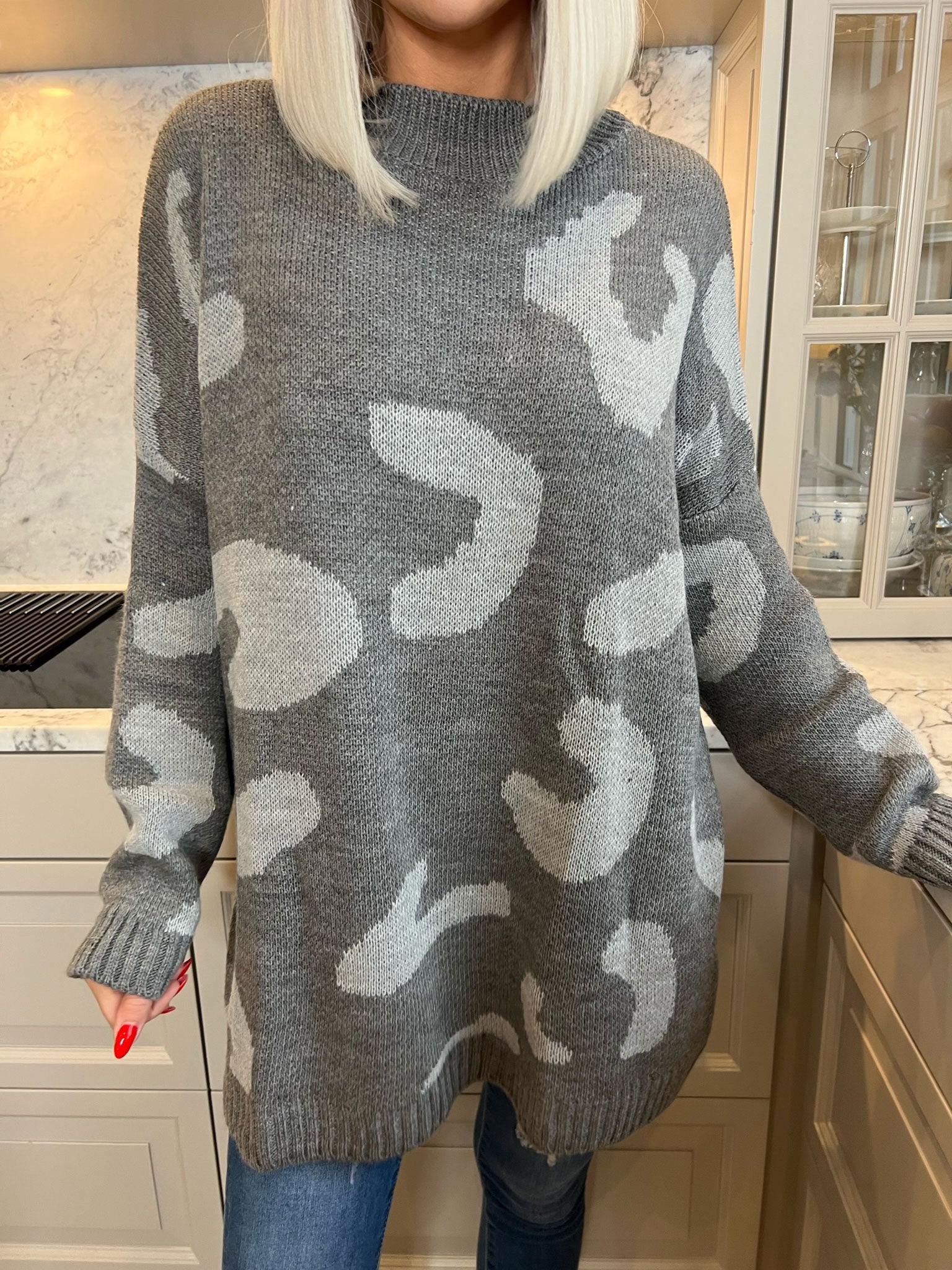 Missa - Strikbluse med stort leopardmønster