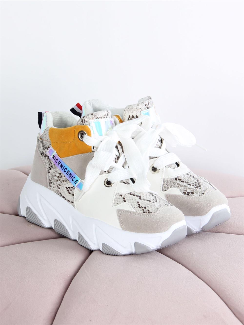 Muggia - Sorte sneakers med slangeprint og orange detalje