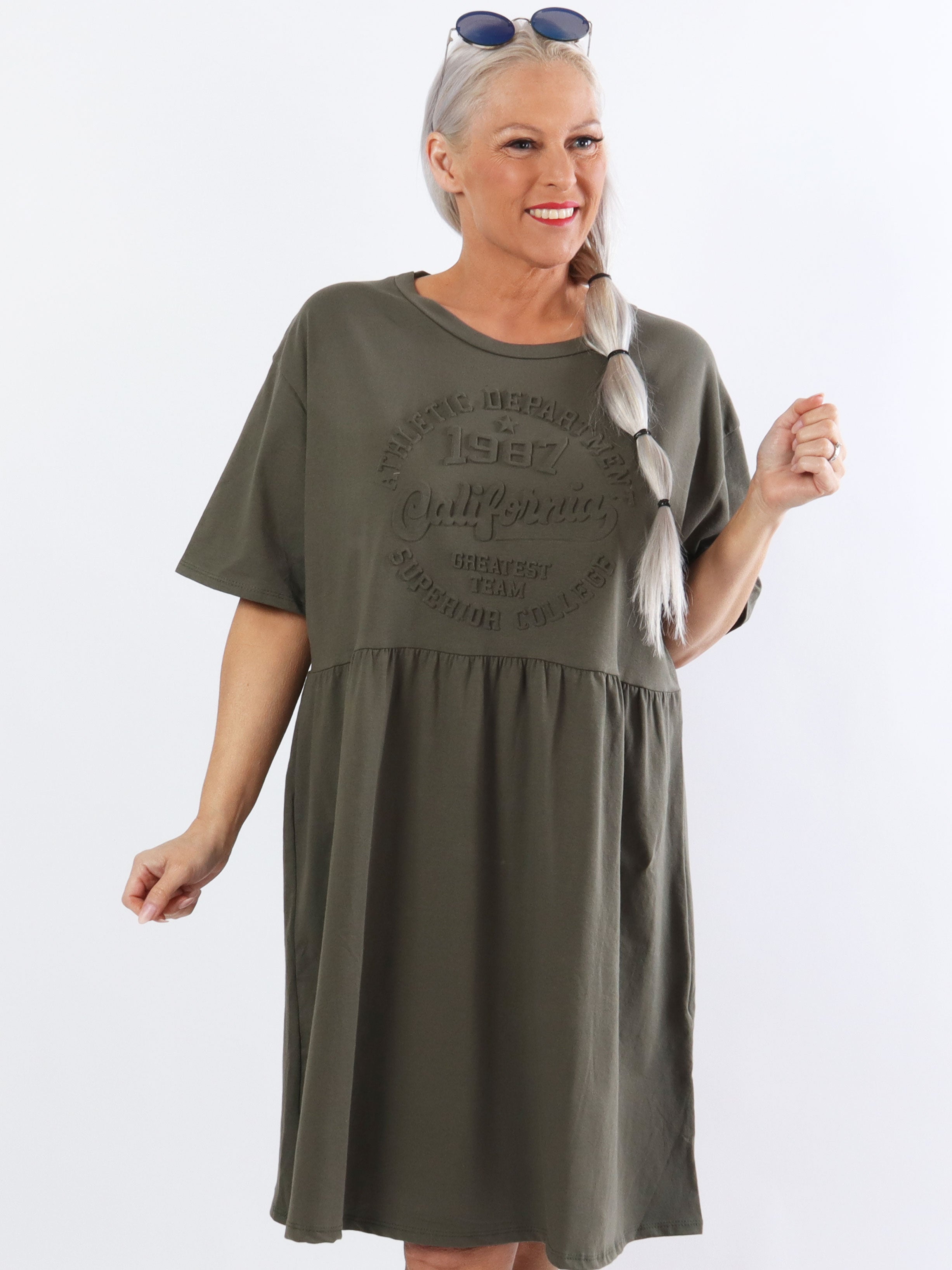 Mynte - Sød plus size kjole i bomuld med 3D tryk