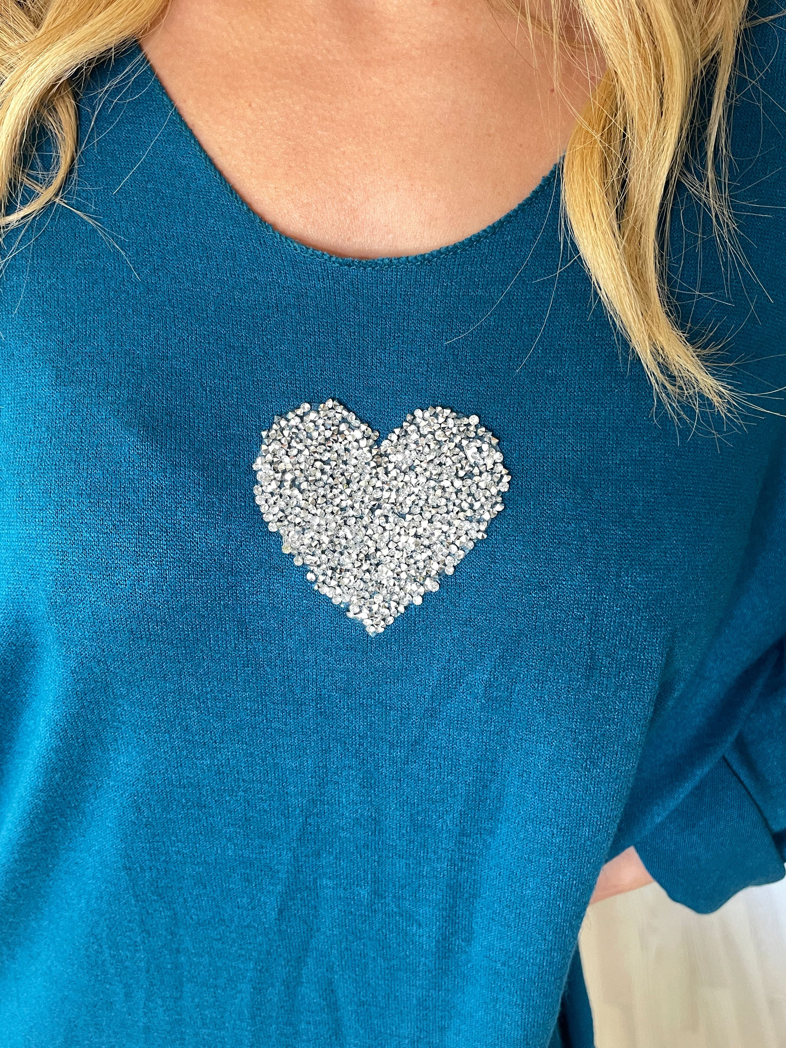 Nayara - Blød bluse med lille sølvhjerte