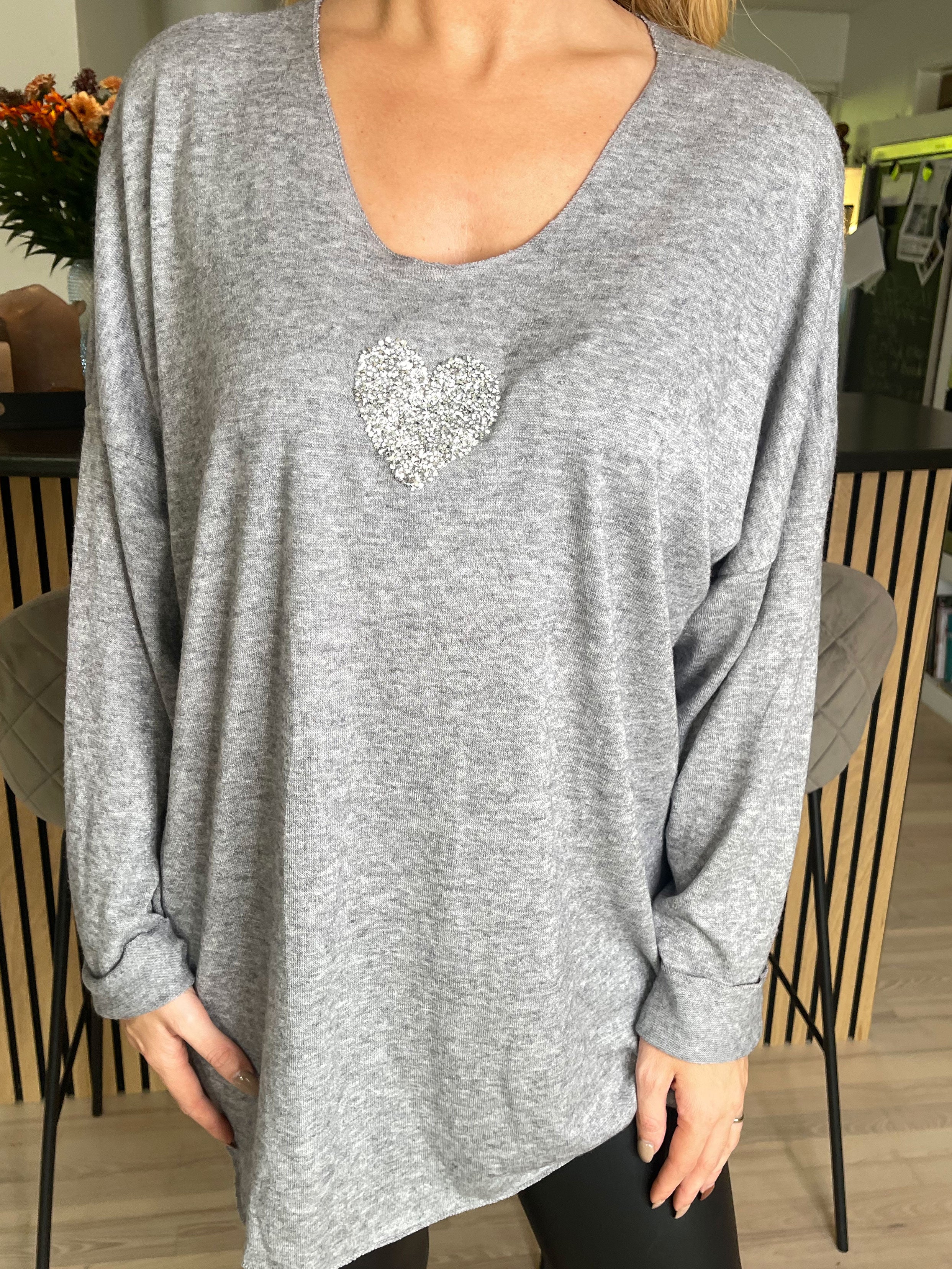 Nayara - Blød bluse med lille sølvhjerte