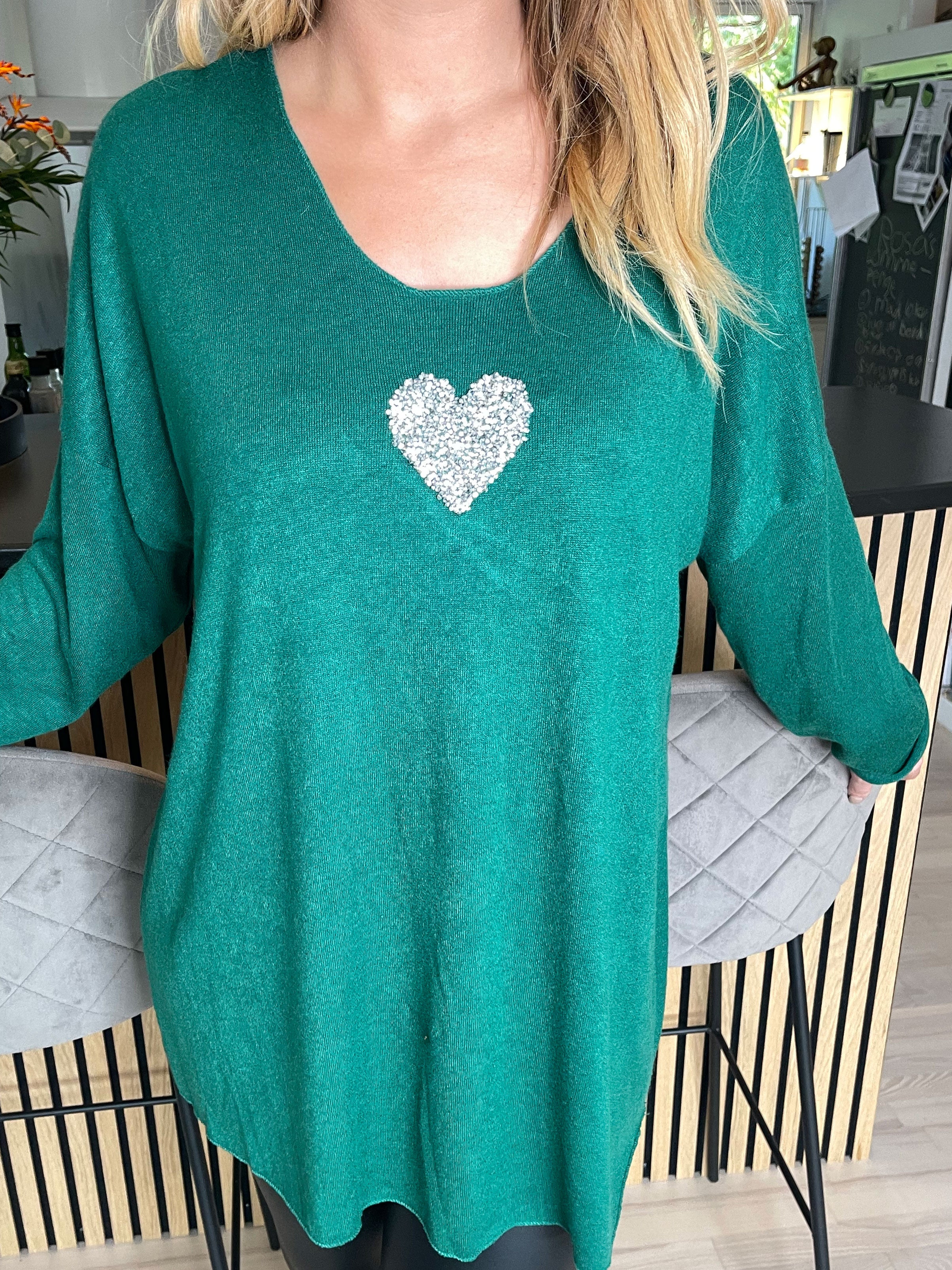 Nayara - Blød bluse med lille sølvhjerte