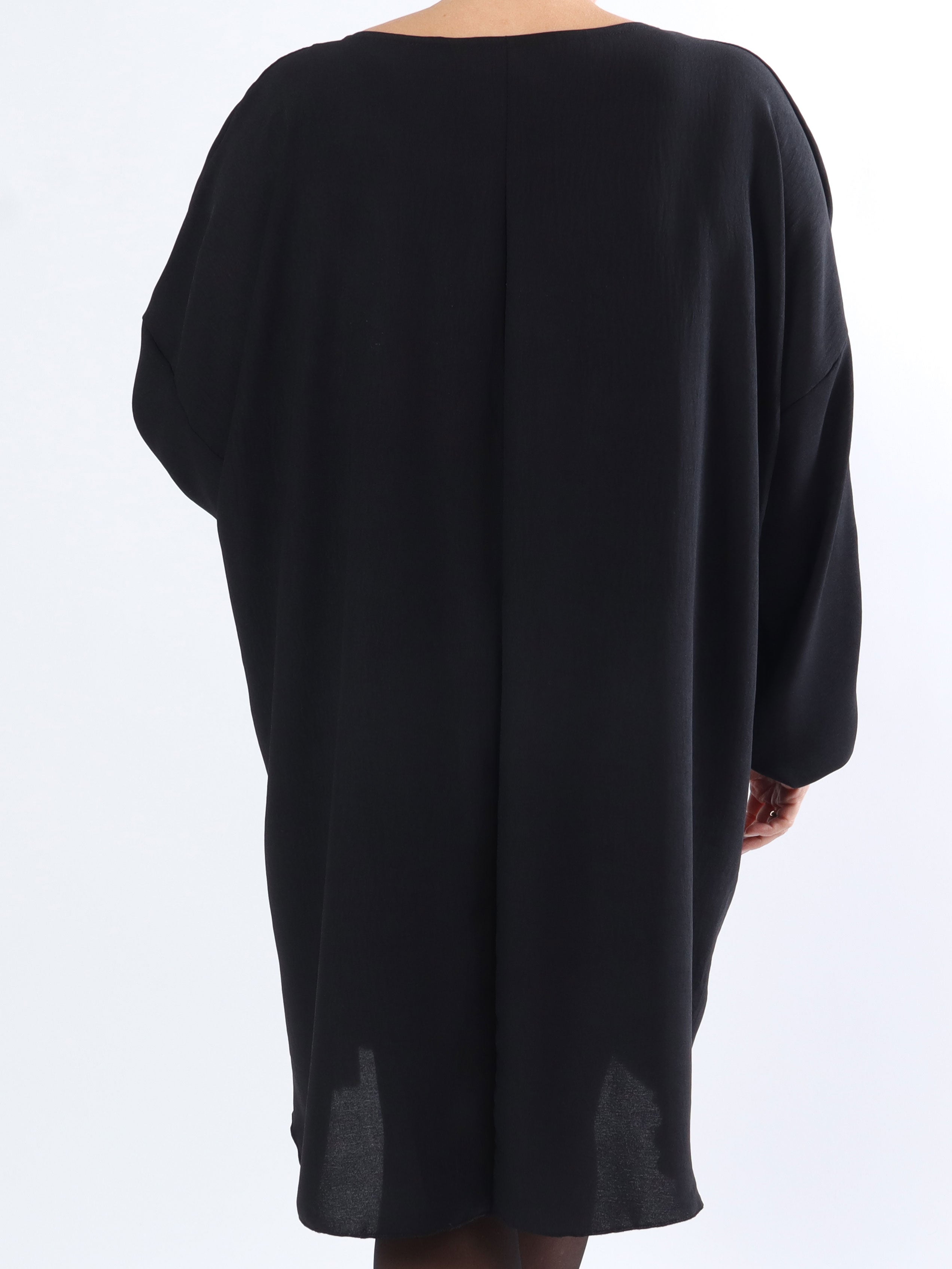 Nella - Cool plussize kjole med guldskrift