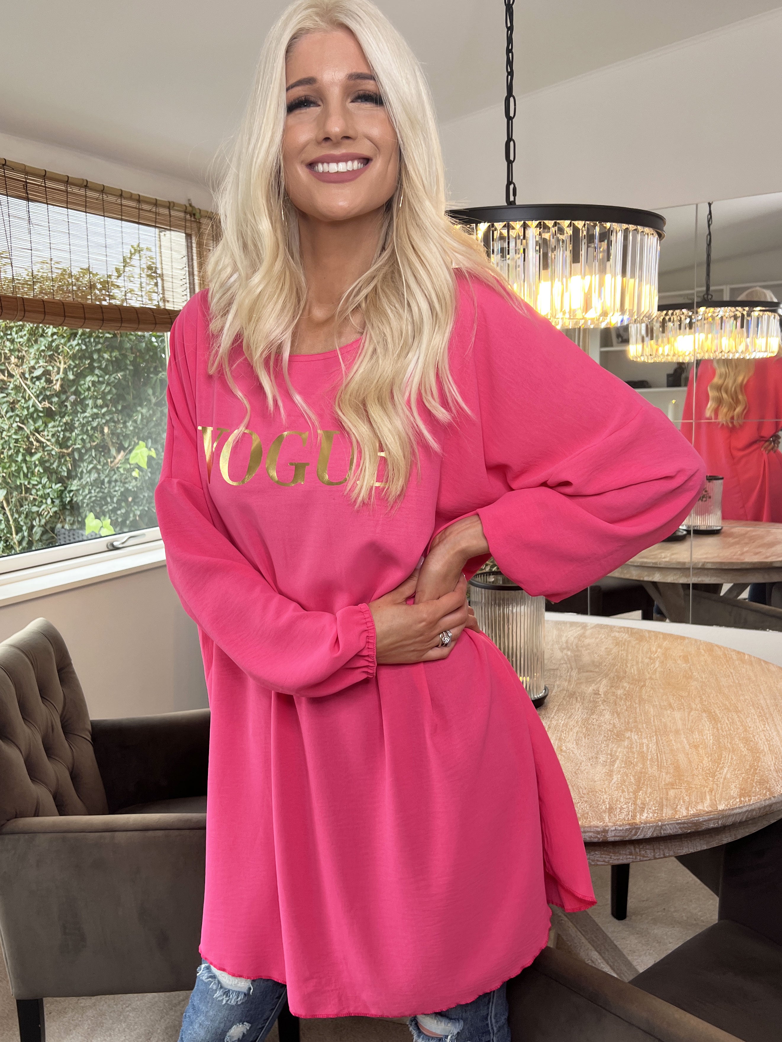 Nella - Cool kjole med skrift