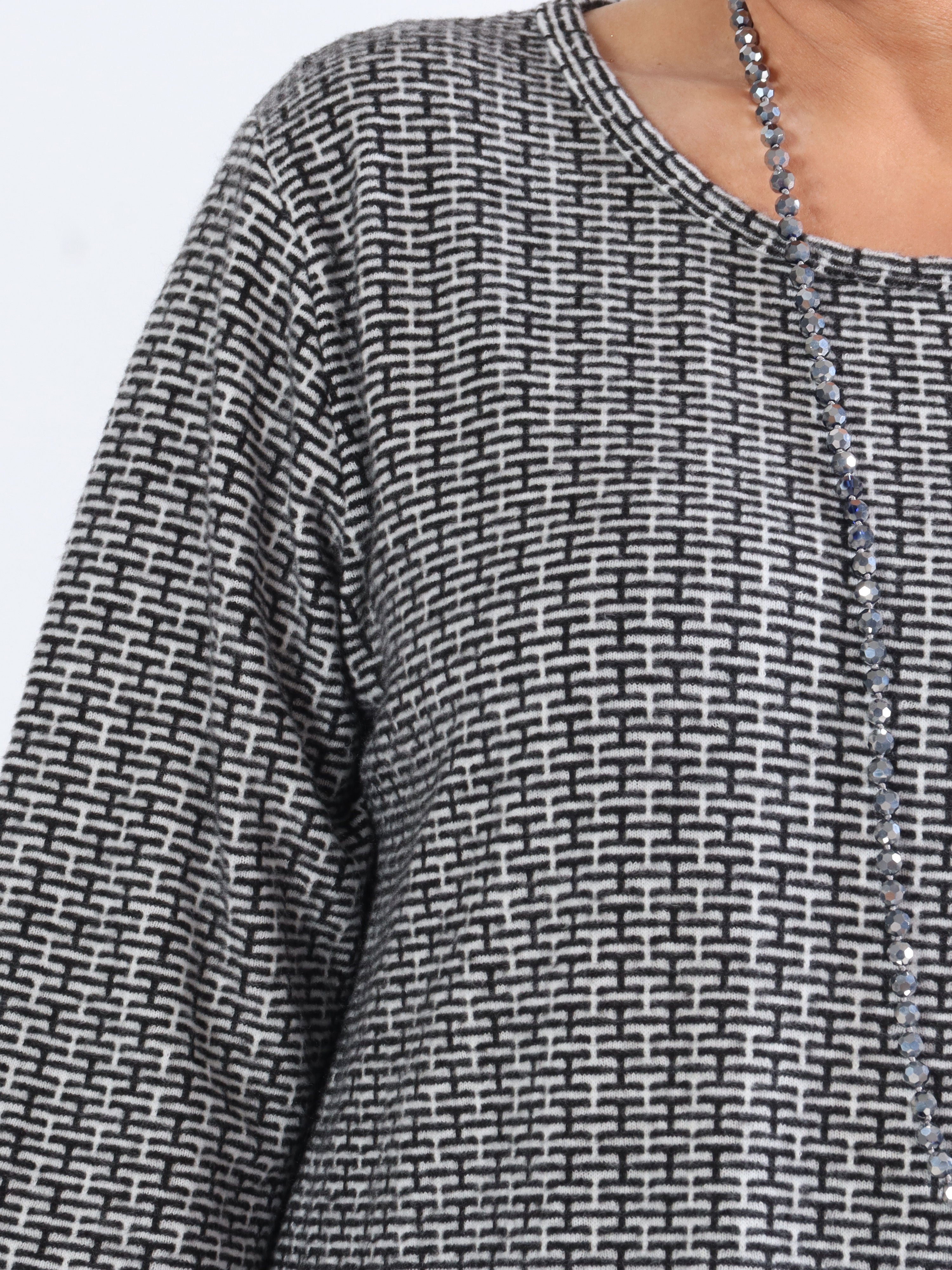 Nelma - Fin plus size kjole med mønstre