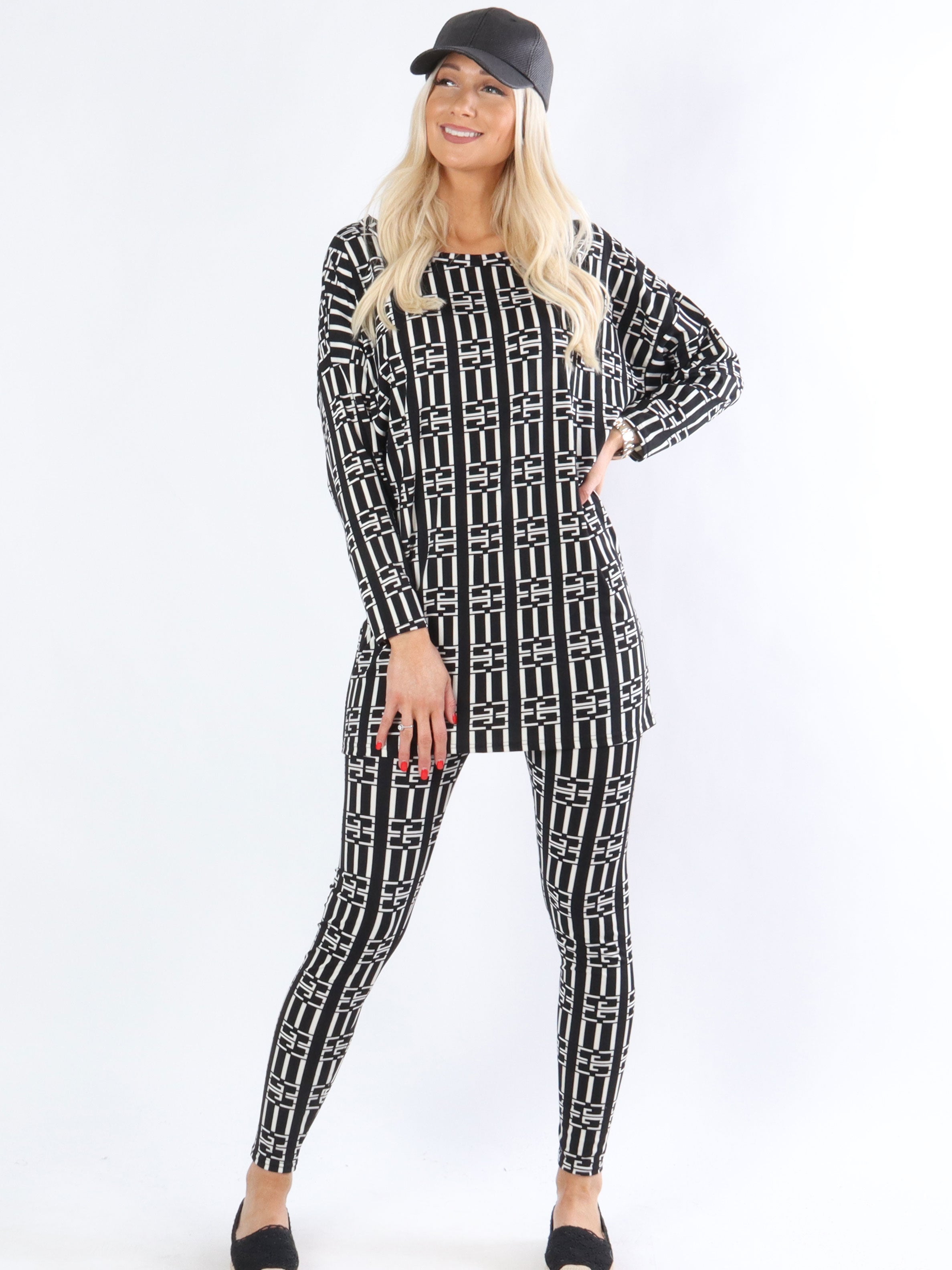 Neri - Sort joggingsæt med hvidt mønster