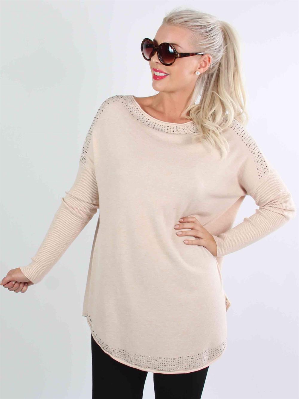 Nicoleja - Beigefarvet strikbluse med similisten