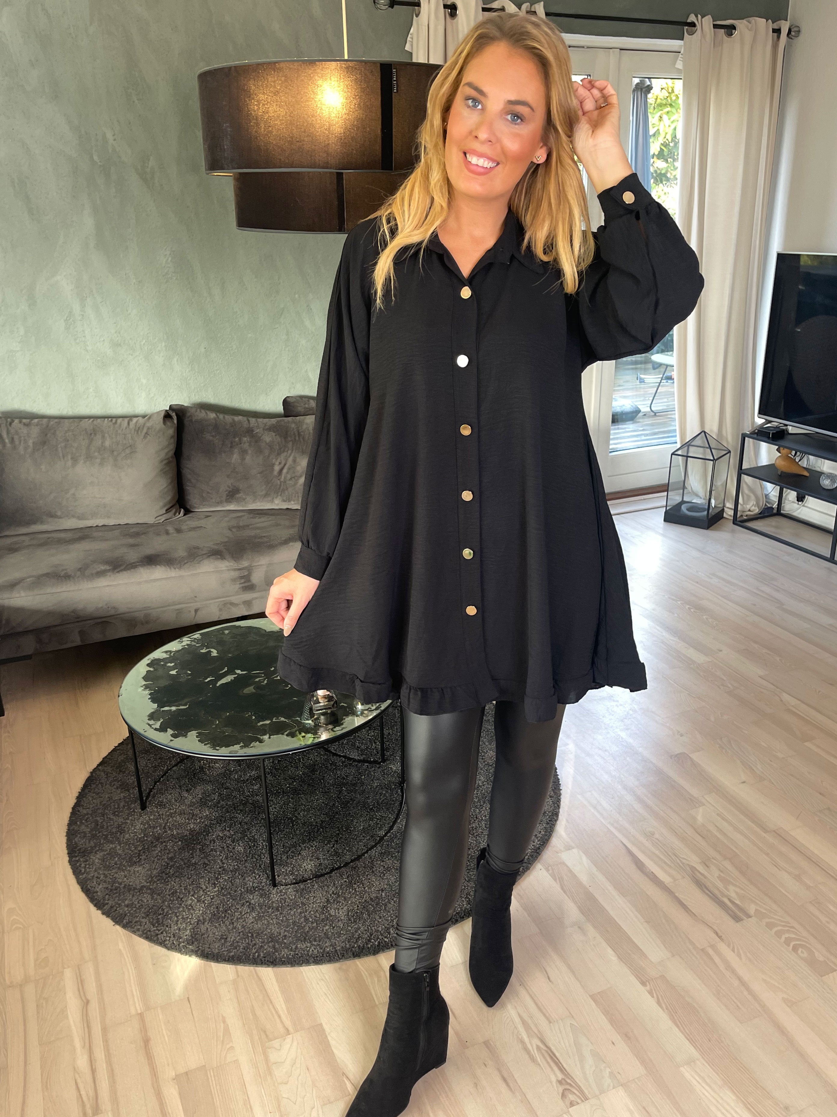 Nilsa - Sød skjorte kjole med lille flæse