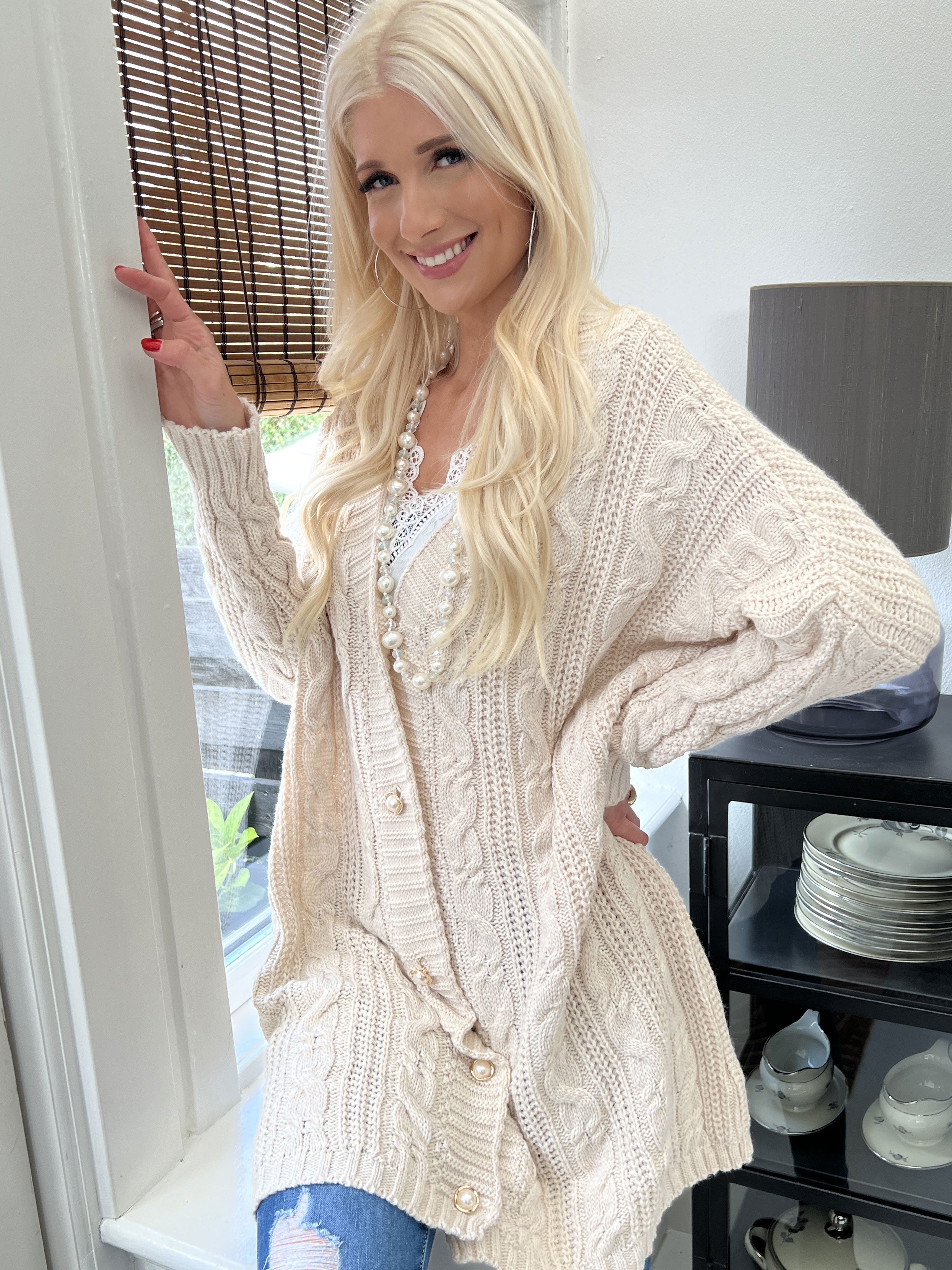 Noa - Strikcardigan med kabelstrik