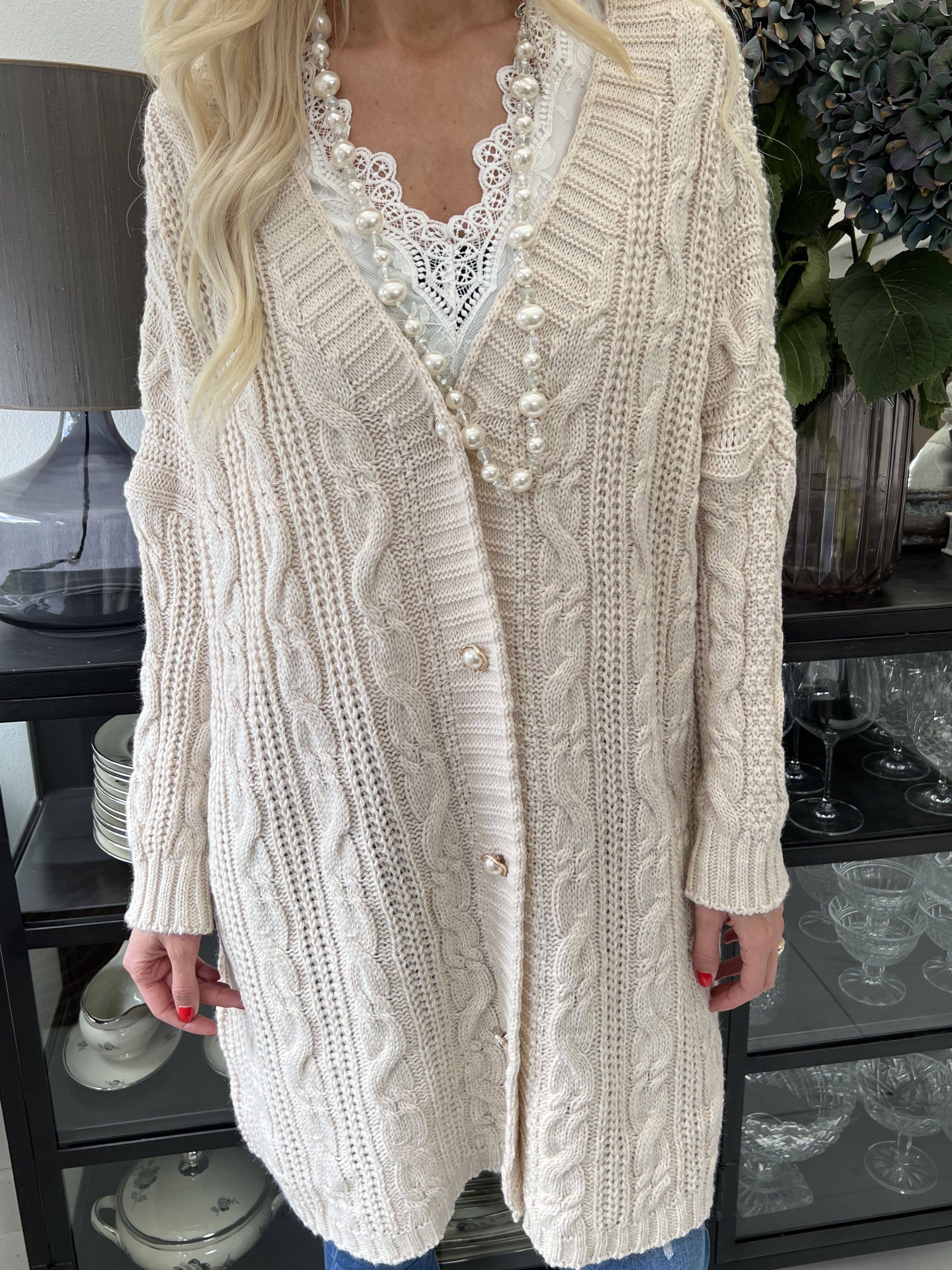 Noa - Strikcardigan med kabelstrik