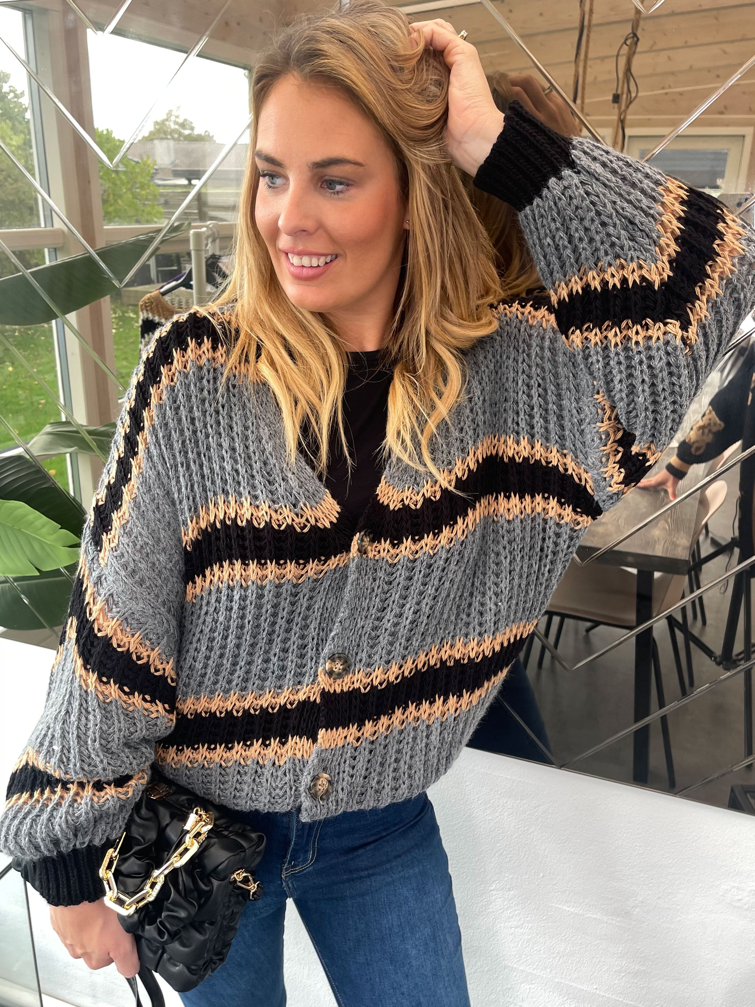 Noelia - Kort strikket cardigan med striber