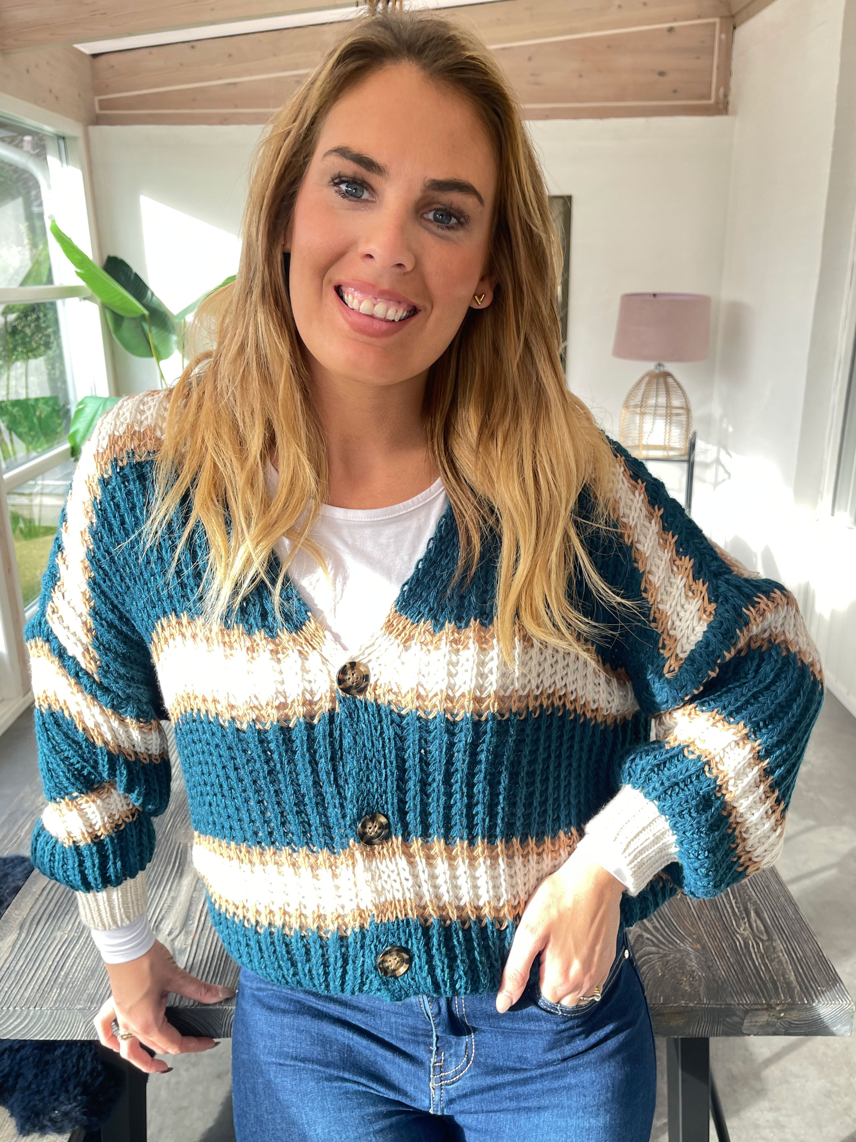 Noelia - Kort strikket cardigan med striber