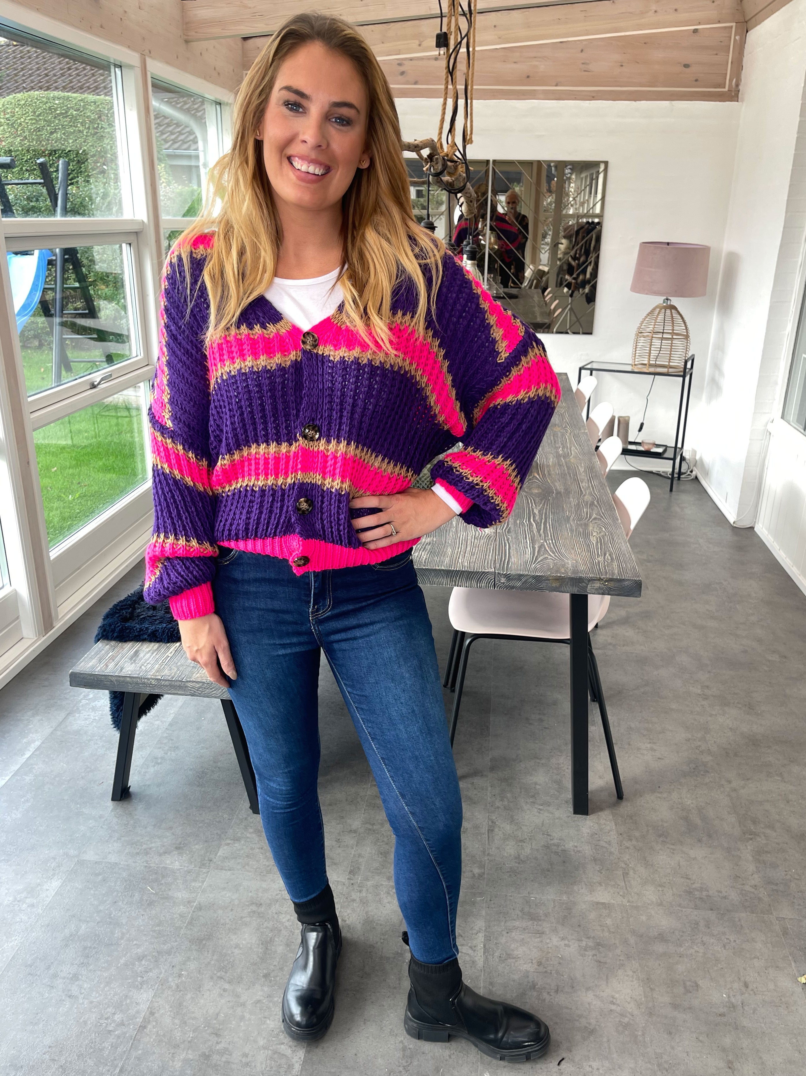 Noelia - Kort strikket cardigan med striber
