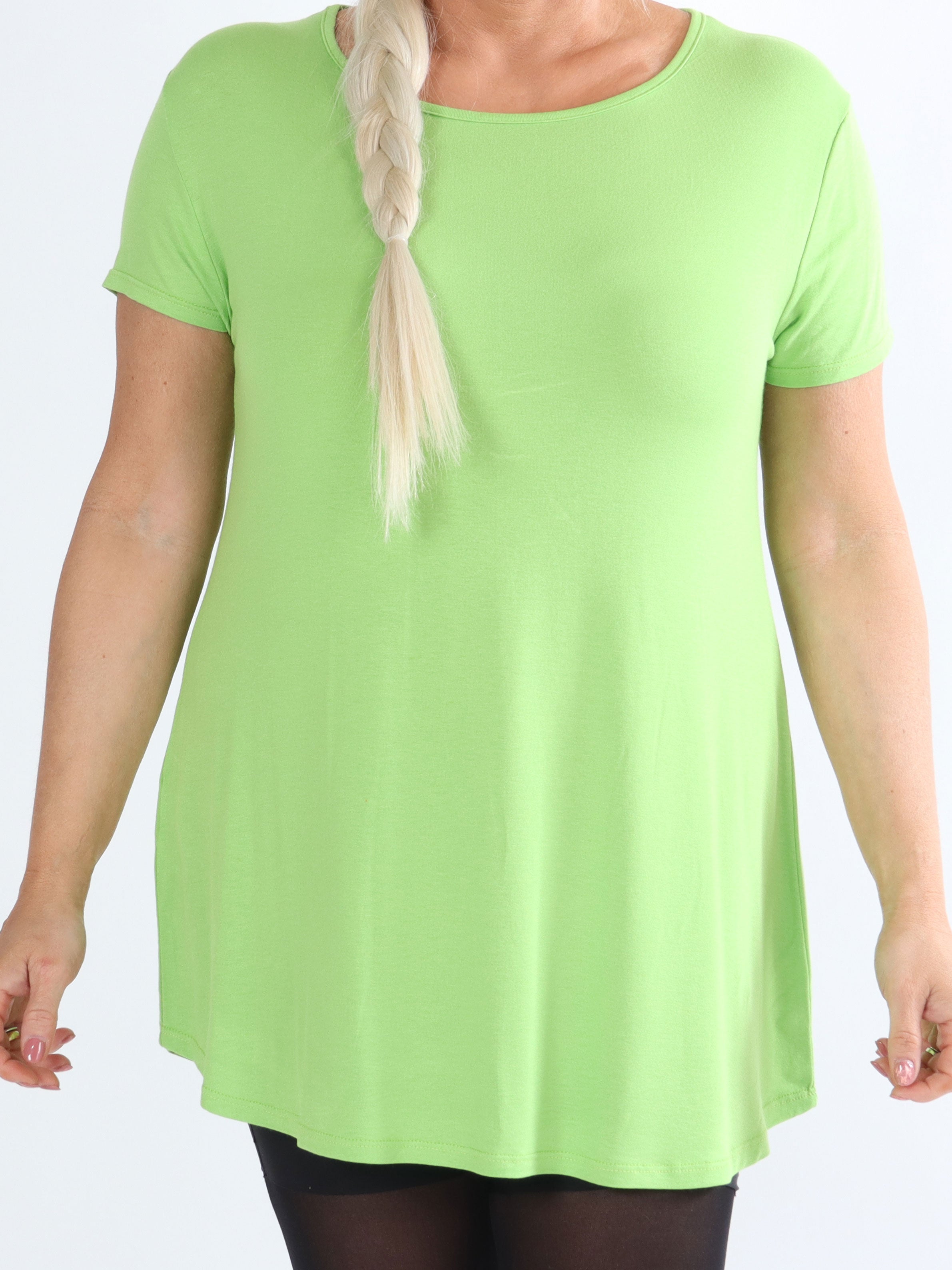 Otine Short - Basic bluse med korte ærmer (bestseller)
