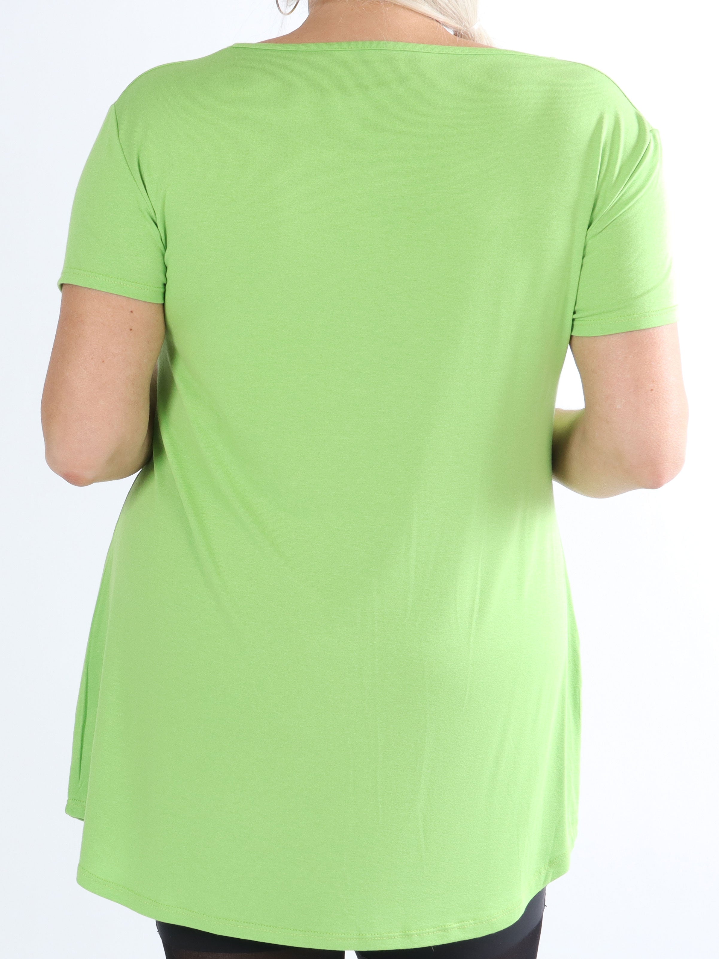 Otine Short - Basic bluse med korte ærmer (bestseller)
