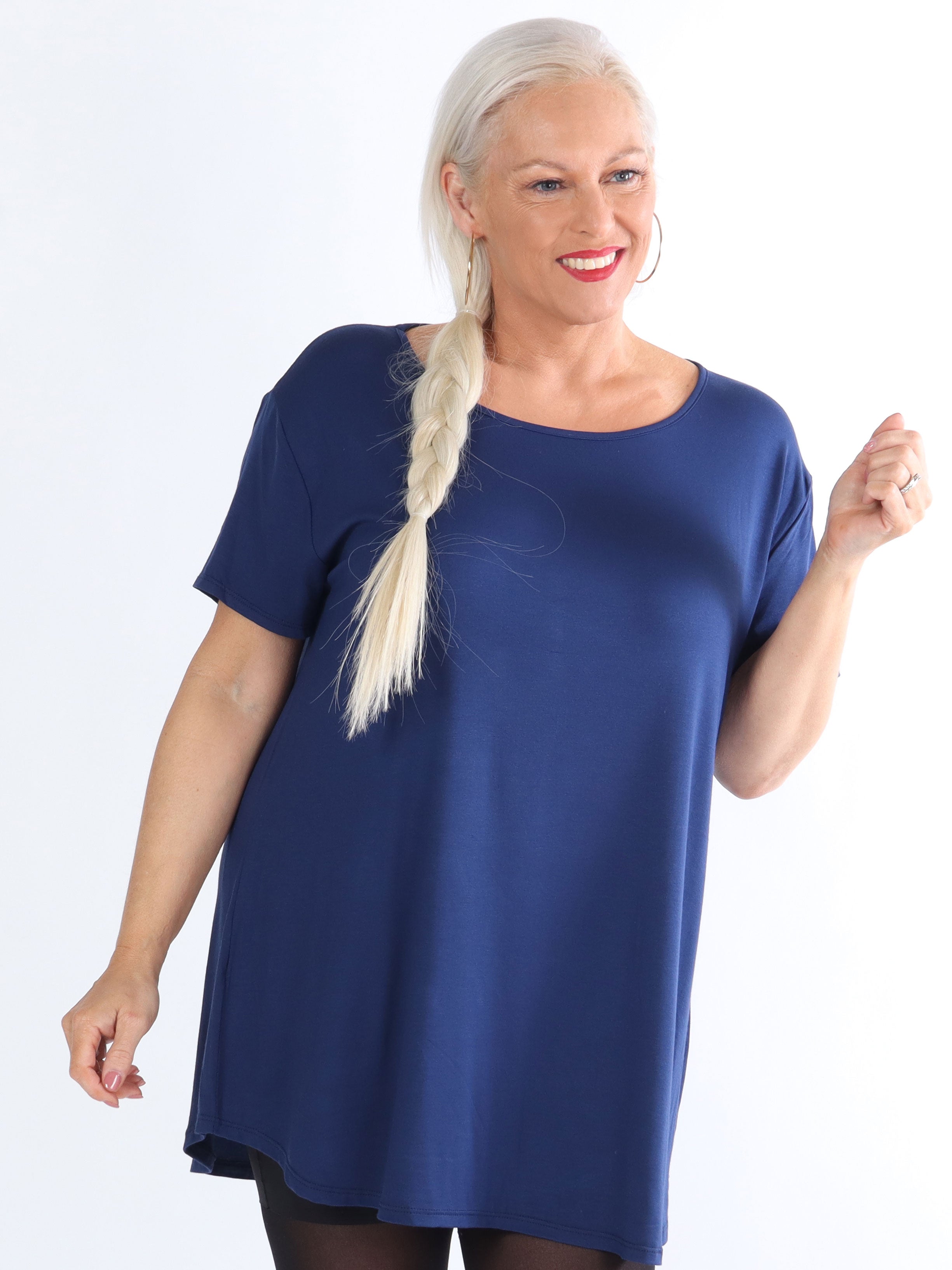 Otine Short - Basic bluse med korte ærmer (bestseller)