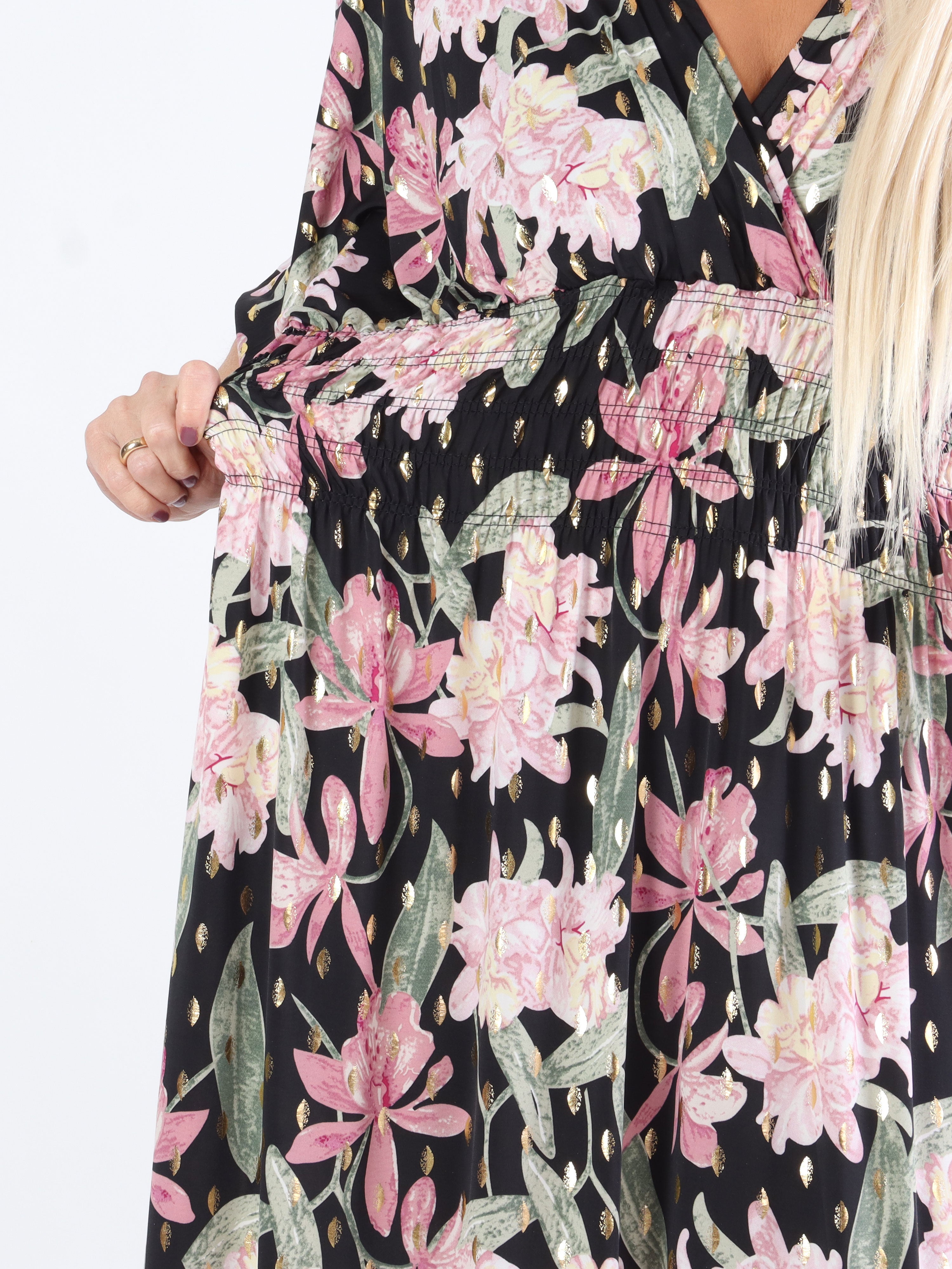 Pams Flower - Lang elastisk plus size kjole i krølfrit stof