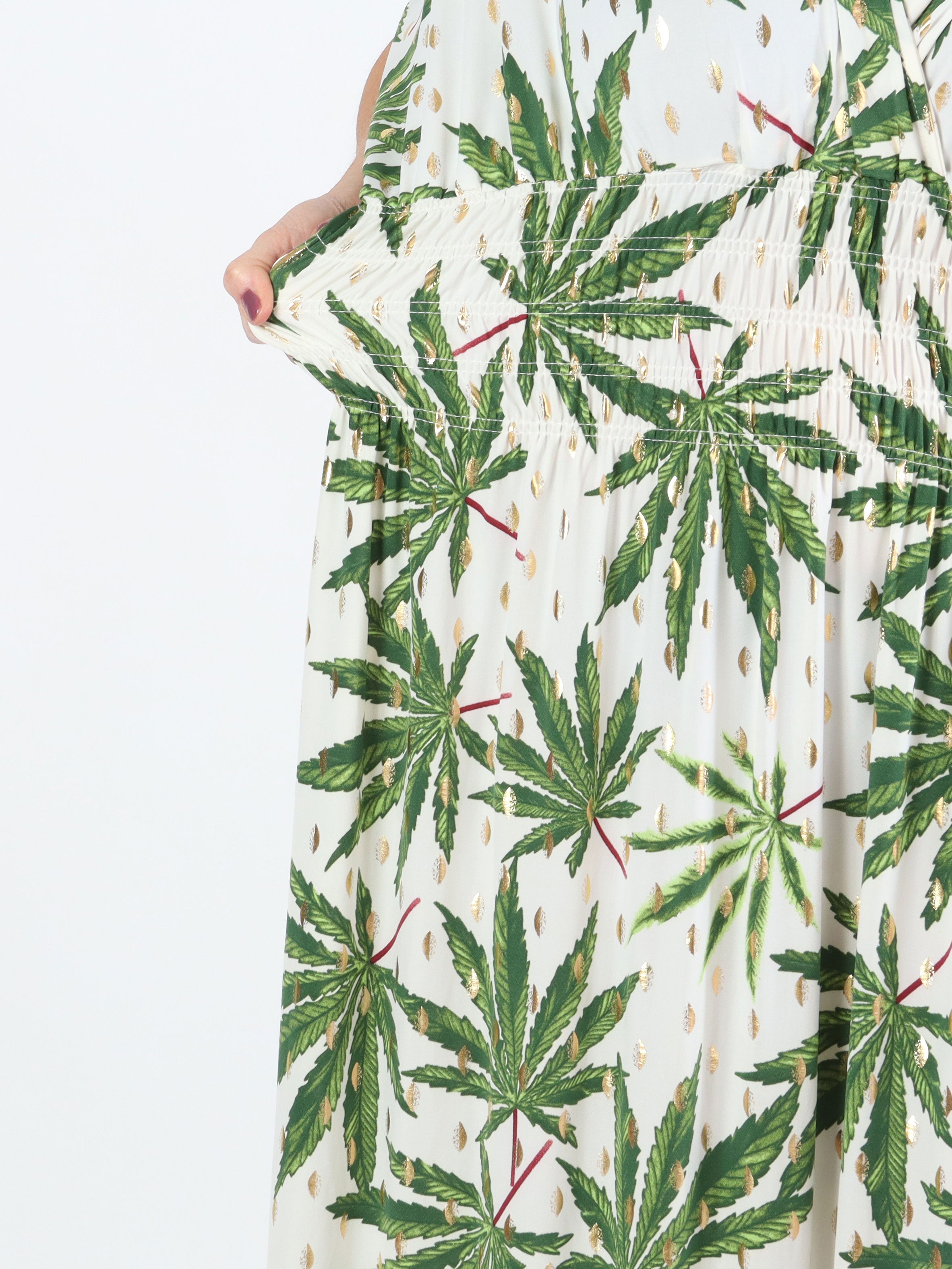 Pams Leaf - Lang elastisk plus size kjole i krølfrit stof