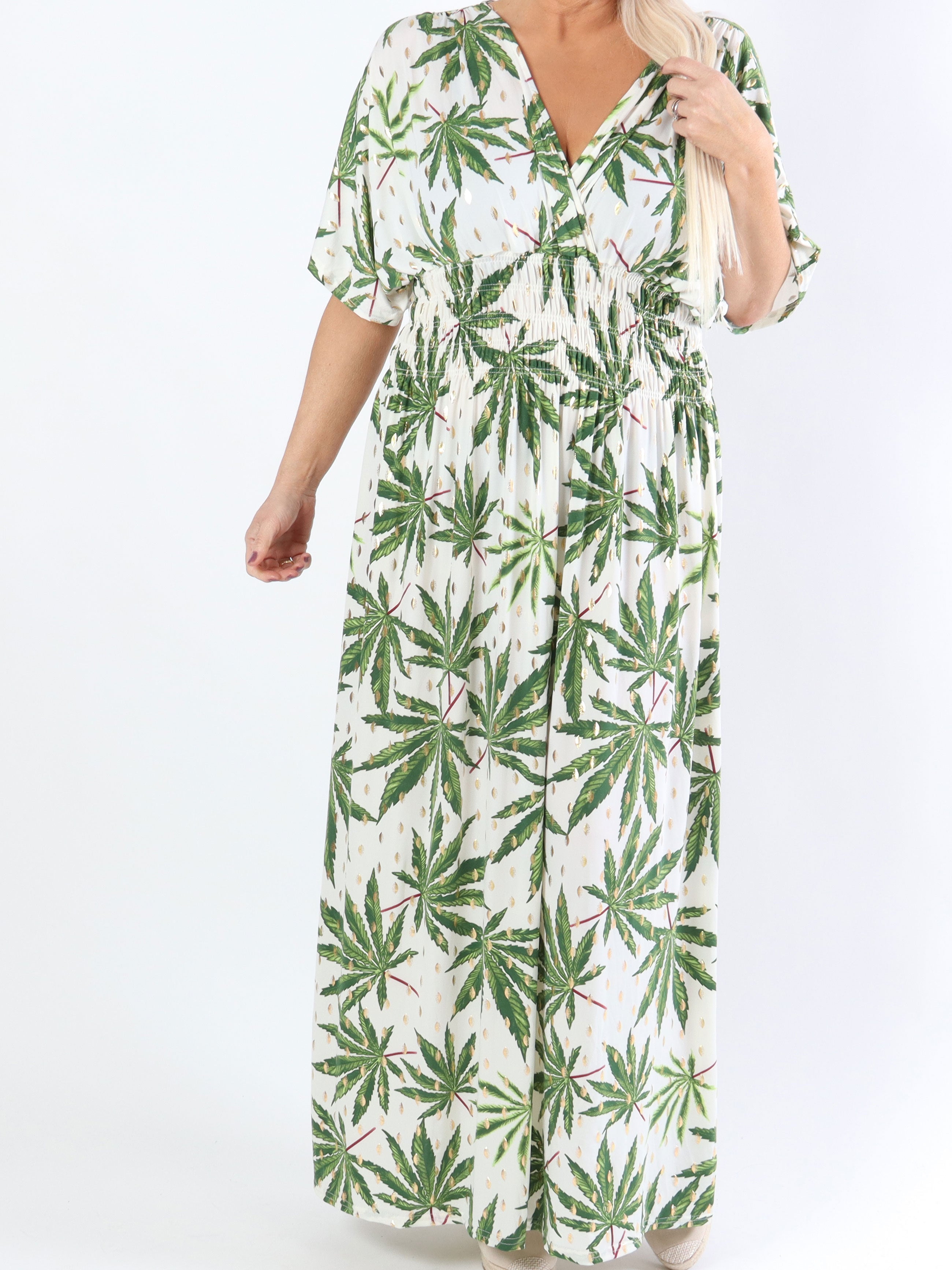 Pams Leaf - Lang elastisk plus size kjole i krølfrit stof