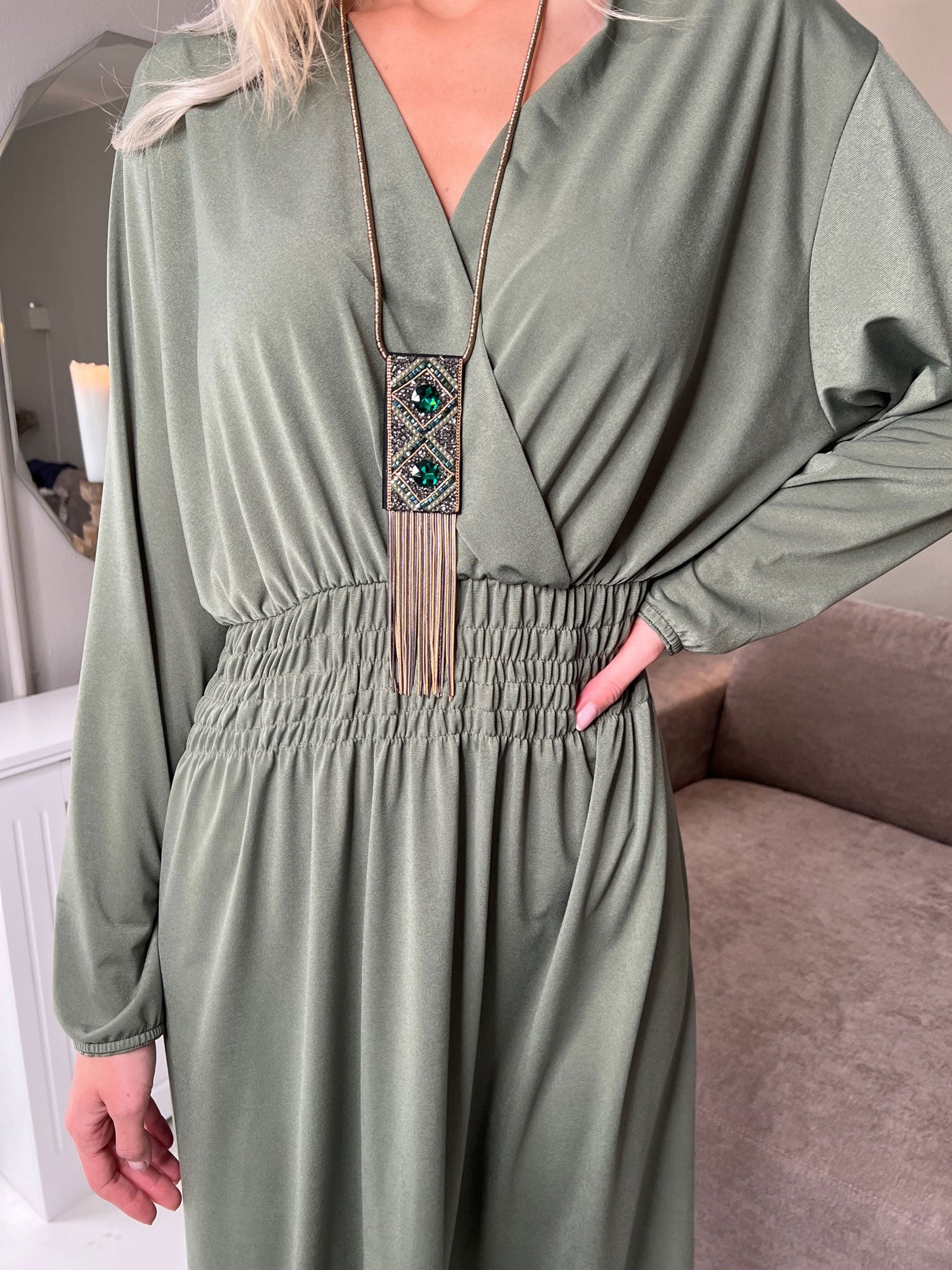 Pams Long Sleeve - Lang elastisk kjole i krølfrit stof