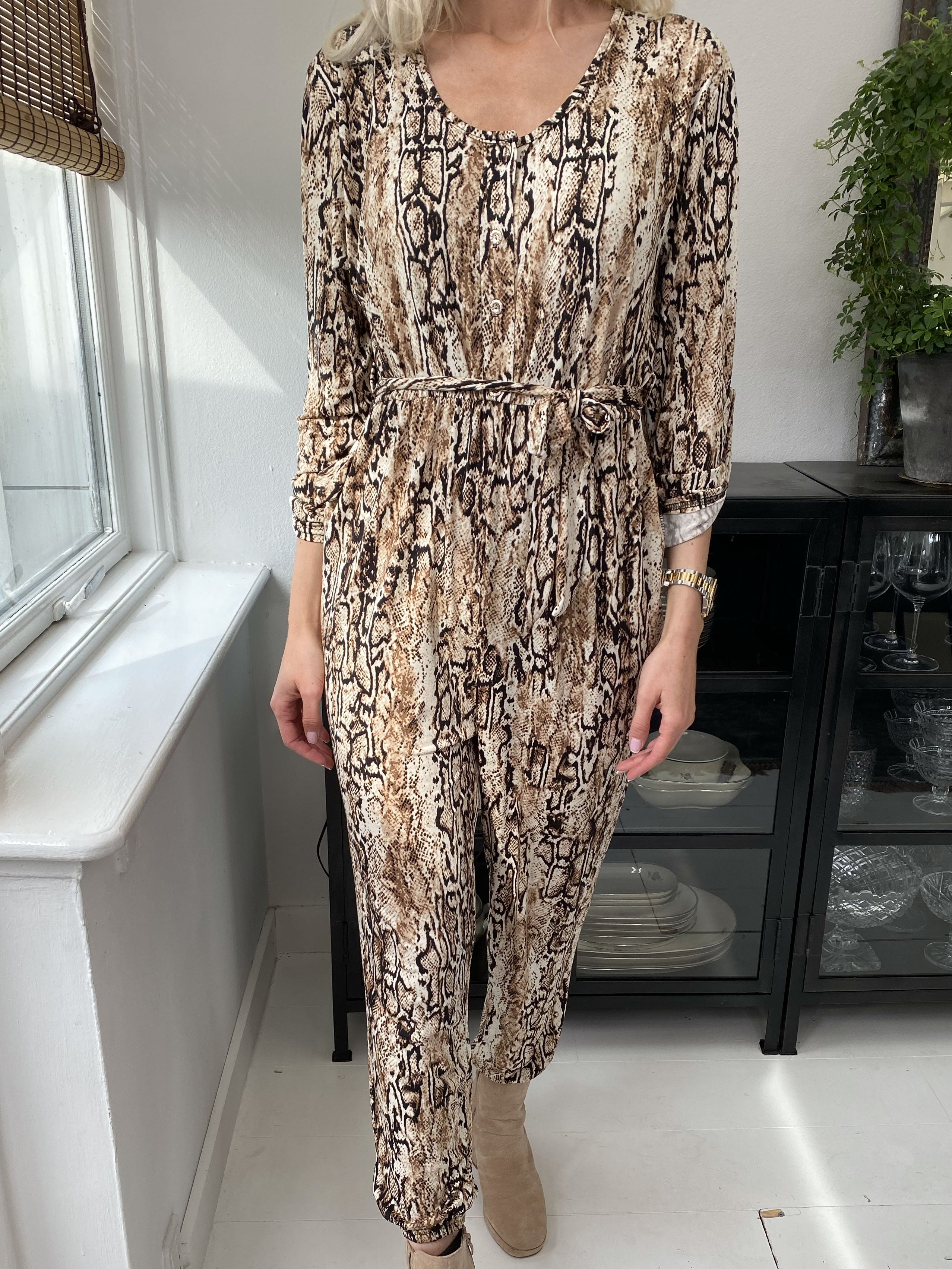 Pamy - Super blød og stretchy buksedragt