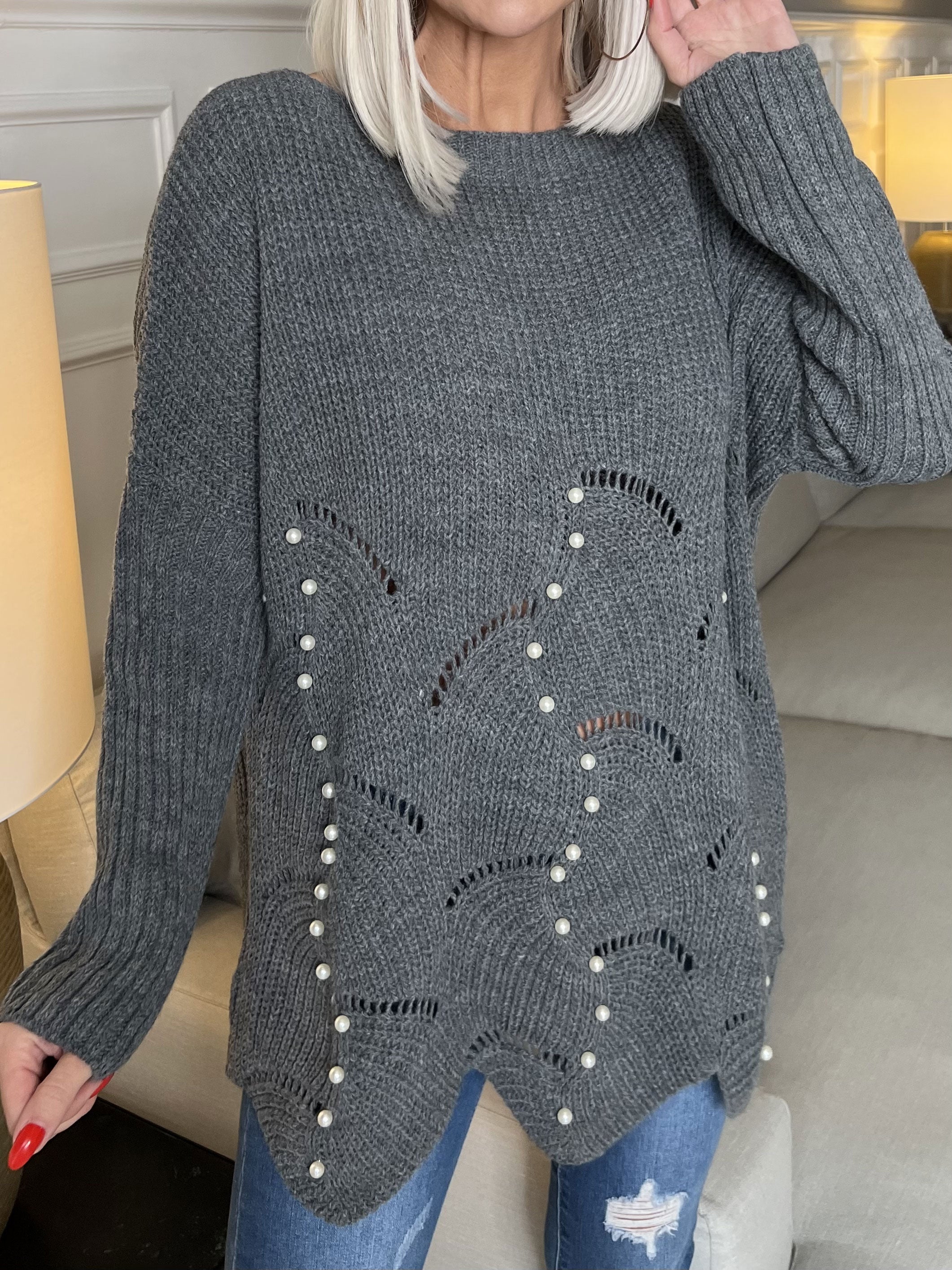 Perle - Smuk strik med hvide perler