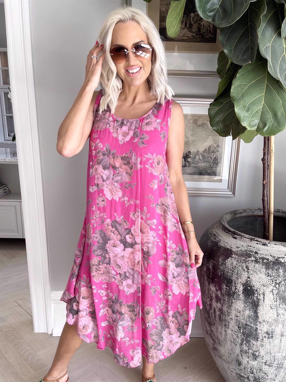 Piper - Kjole med blomstermotiver