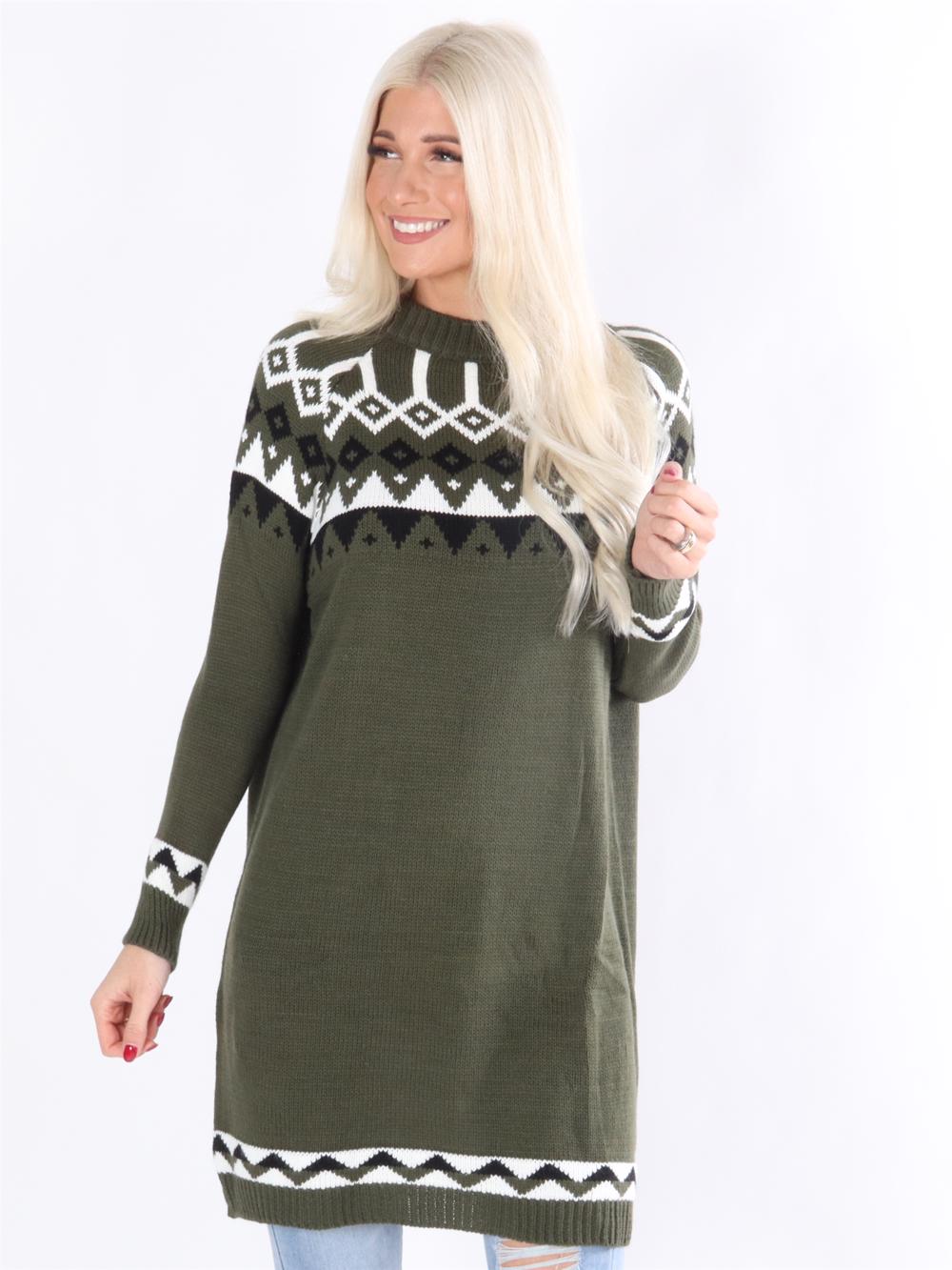 Rina - Strikkjole med flerfarvet mønster