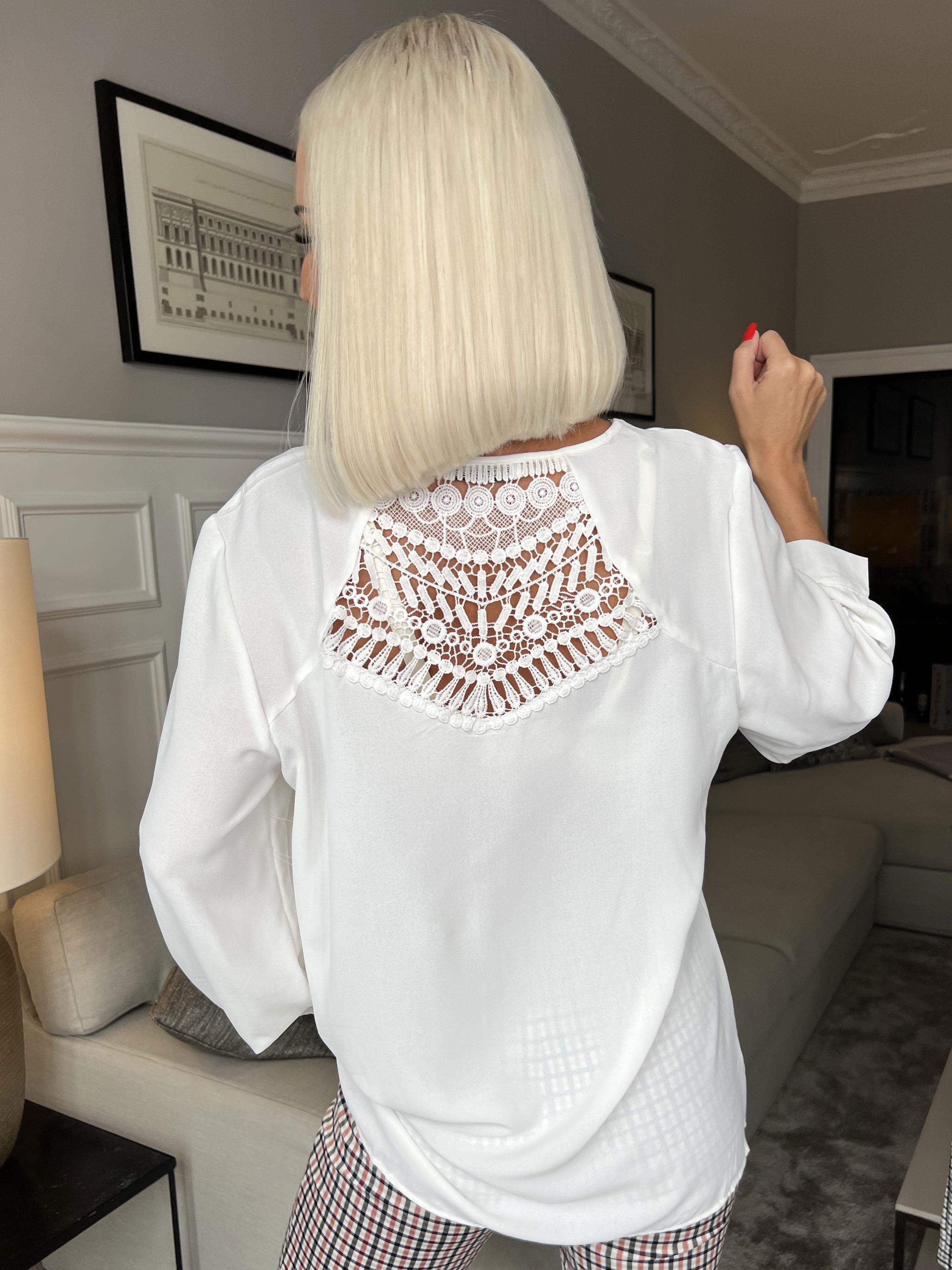 Rita - Sød tunika med blonde på ryggen