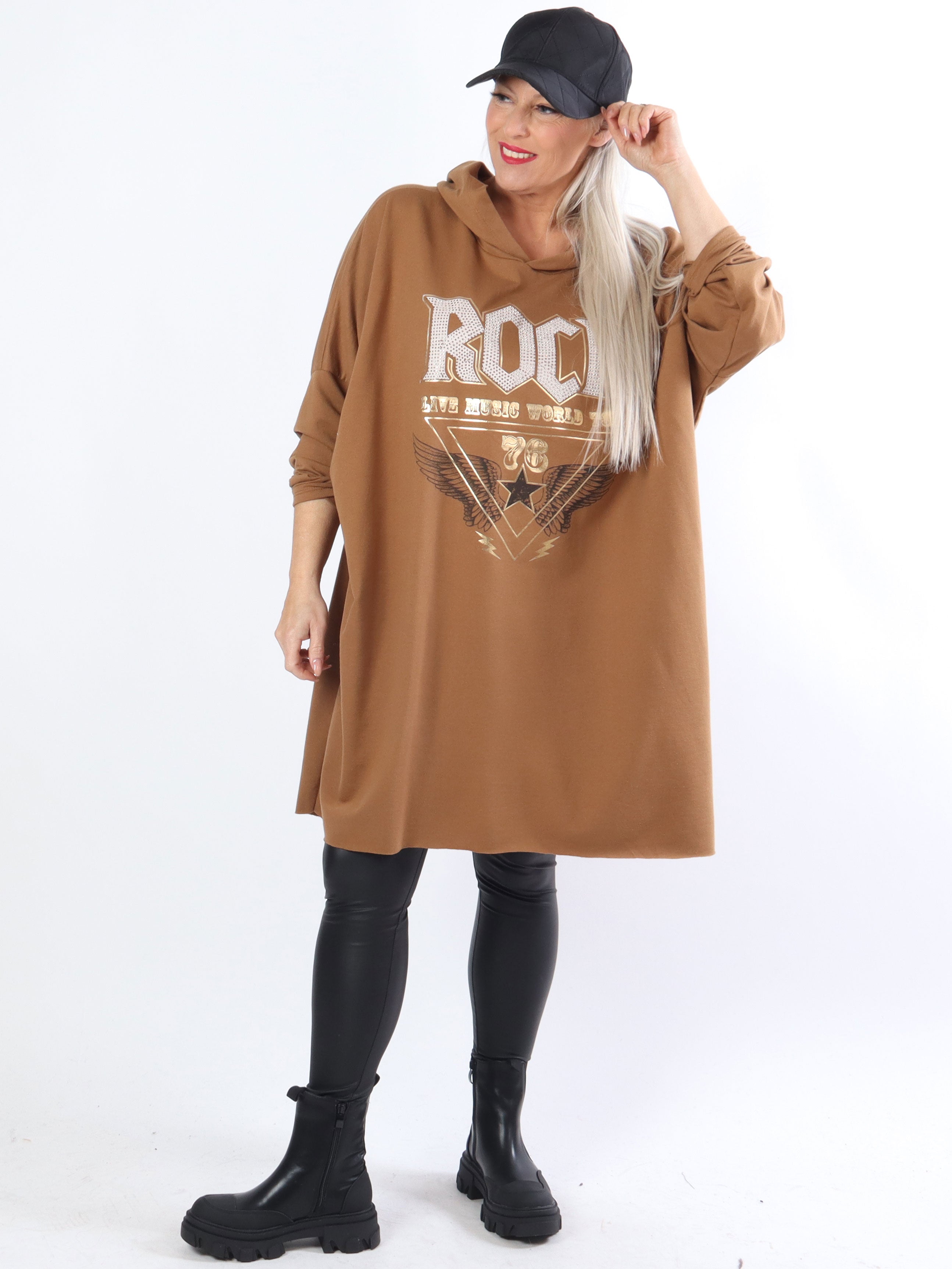 Rock - Cool plus size kjole med hætte og tekst
