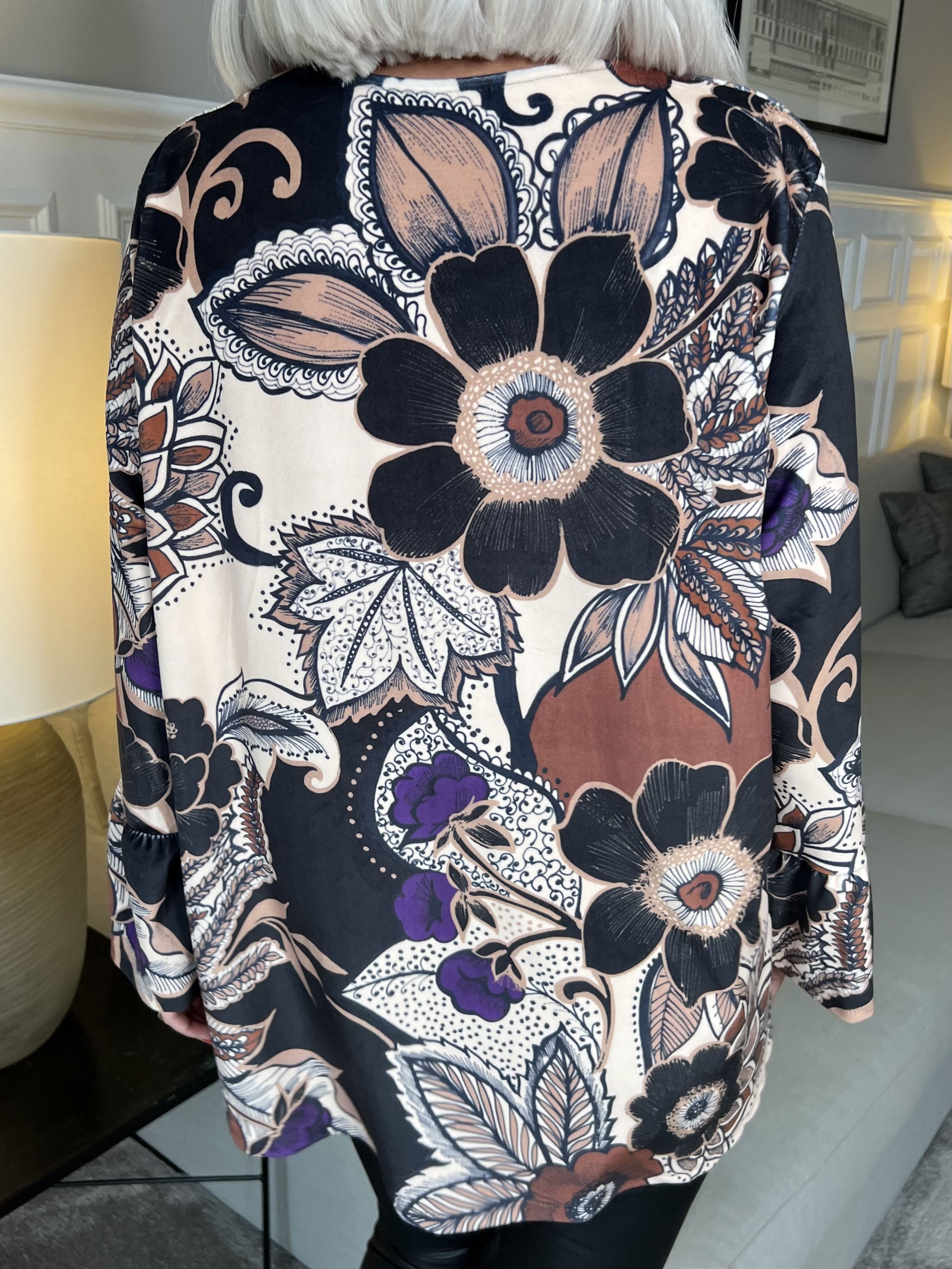 Romana - Blød bluse med mønster