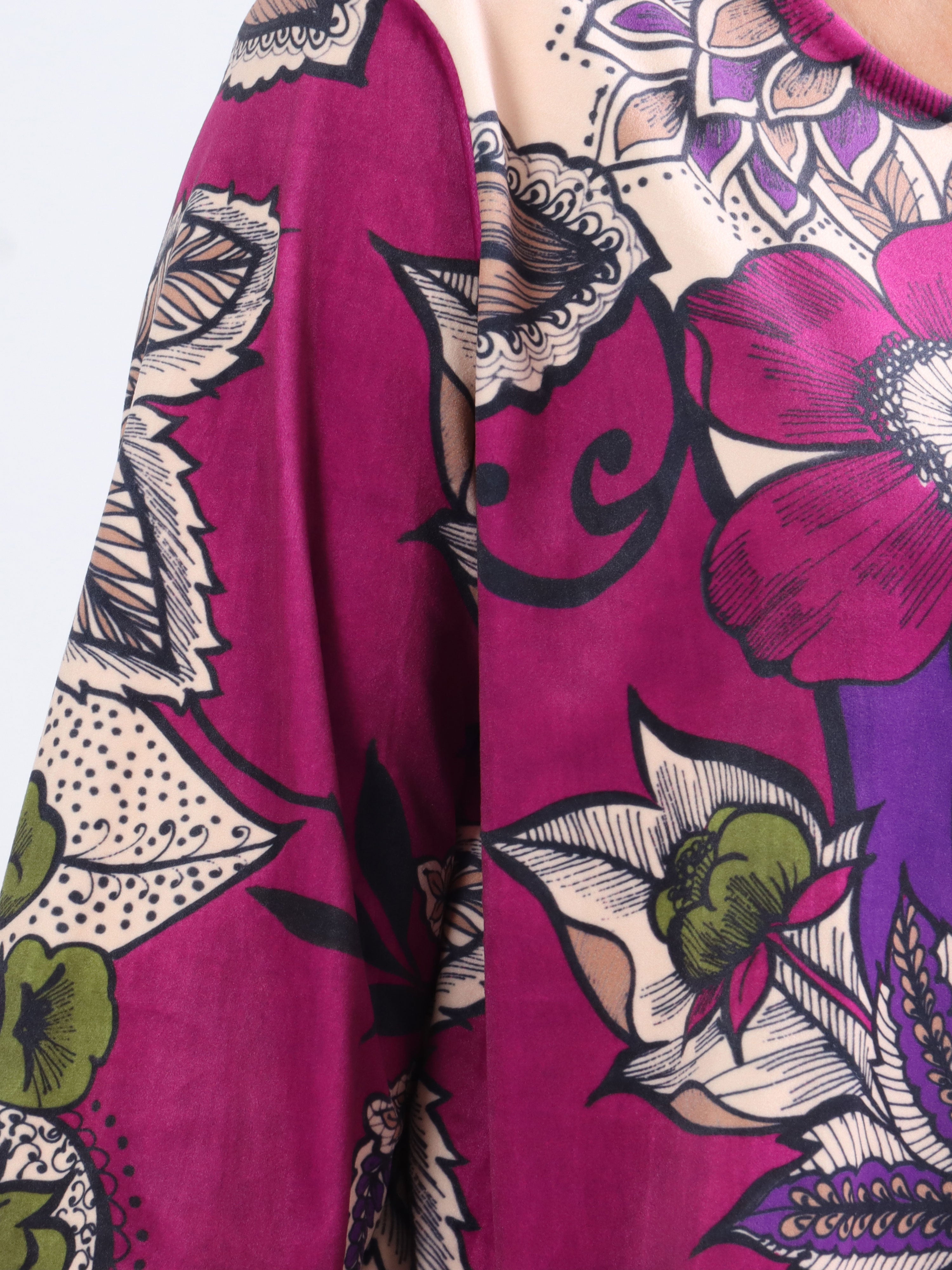 Romana - Blød plus size bluse med mønster