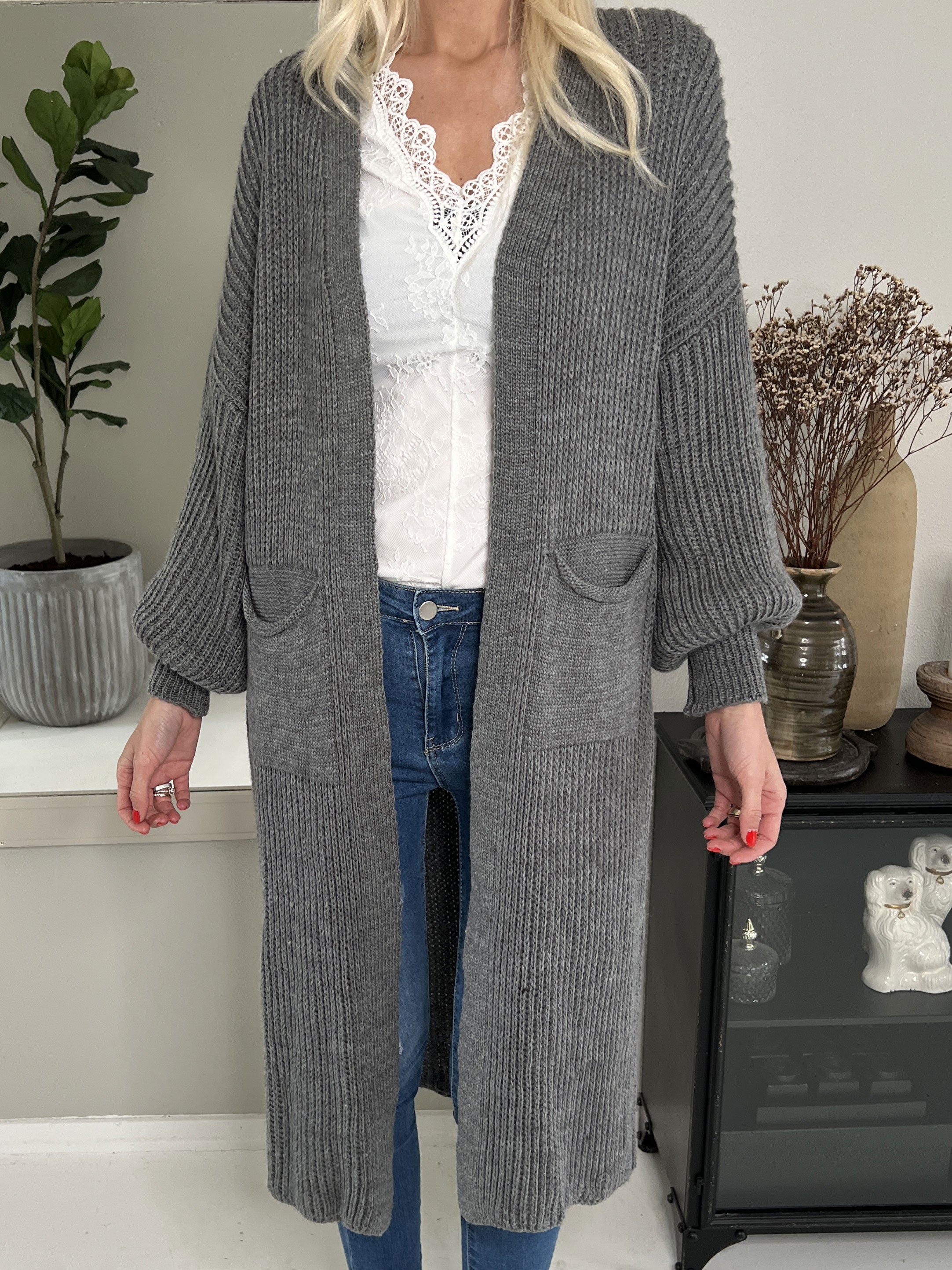 Sally - Strik cardigan med ballonærmer