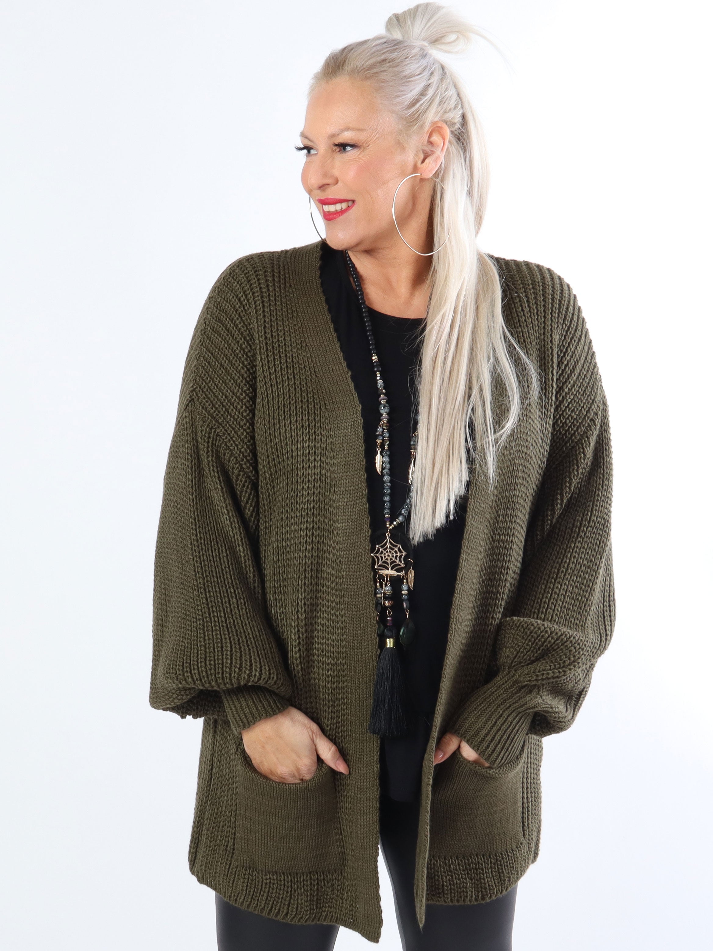 Sally Short - Sød plus size strik cardigan med ballonærmer