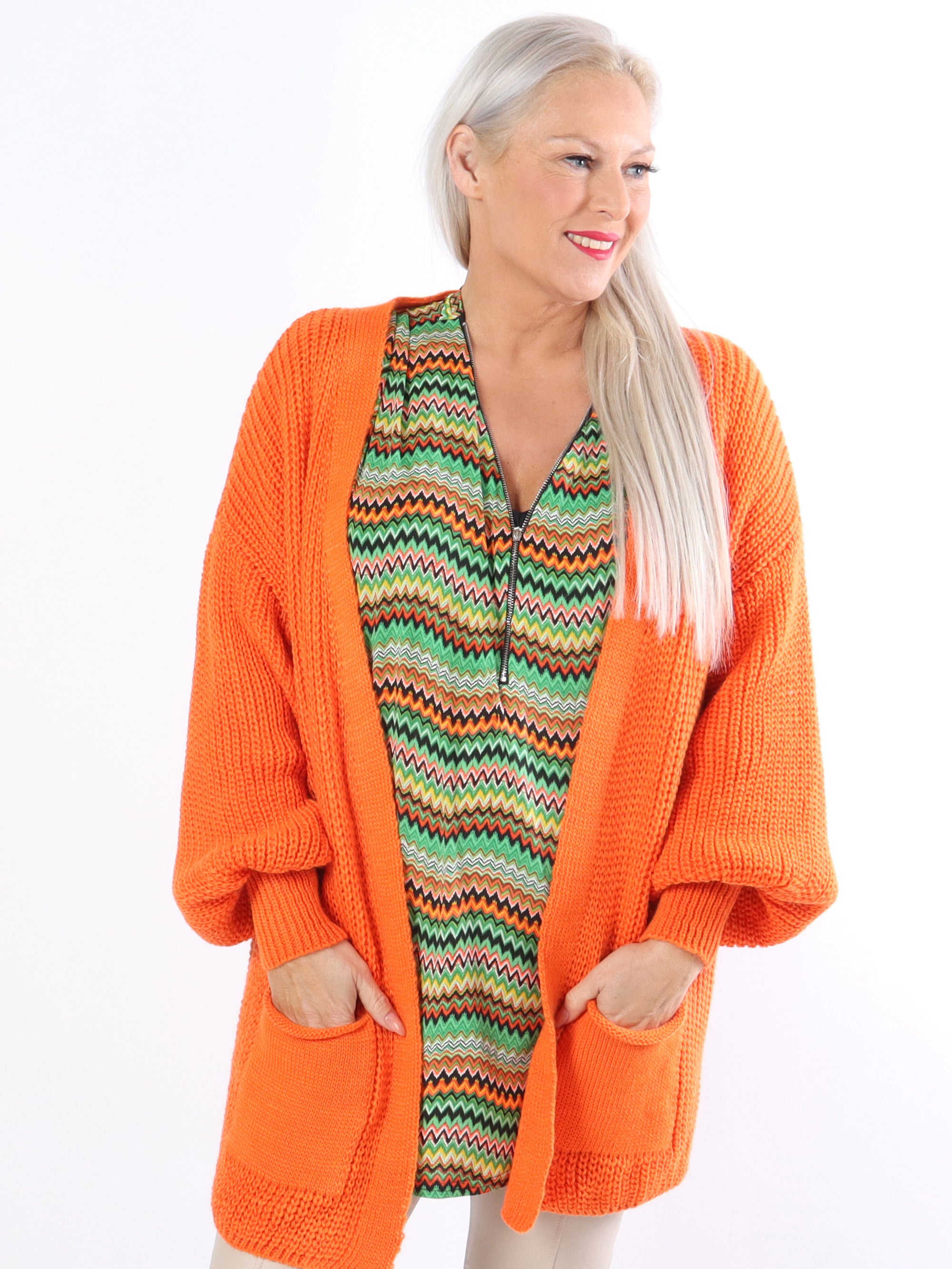 Sally Short - Sød plus size strik cardigan med ballonærmer