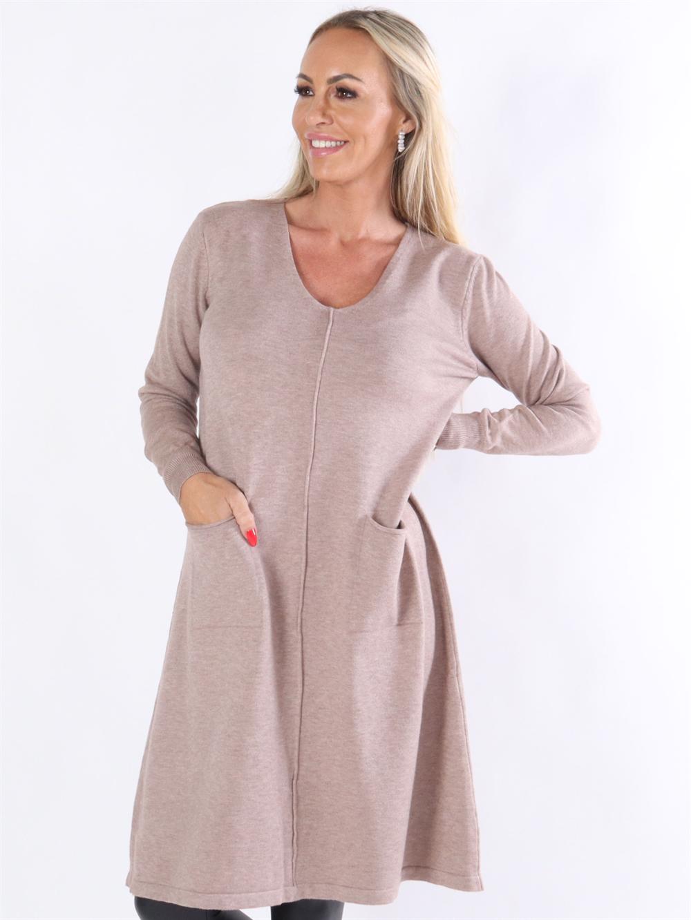 Sascha - Lang blød strikkjole med lommer