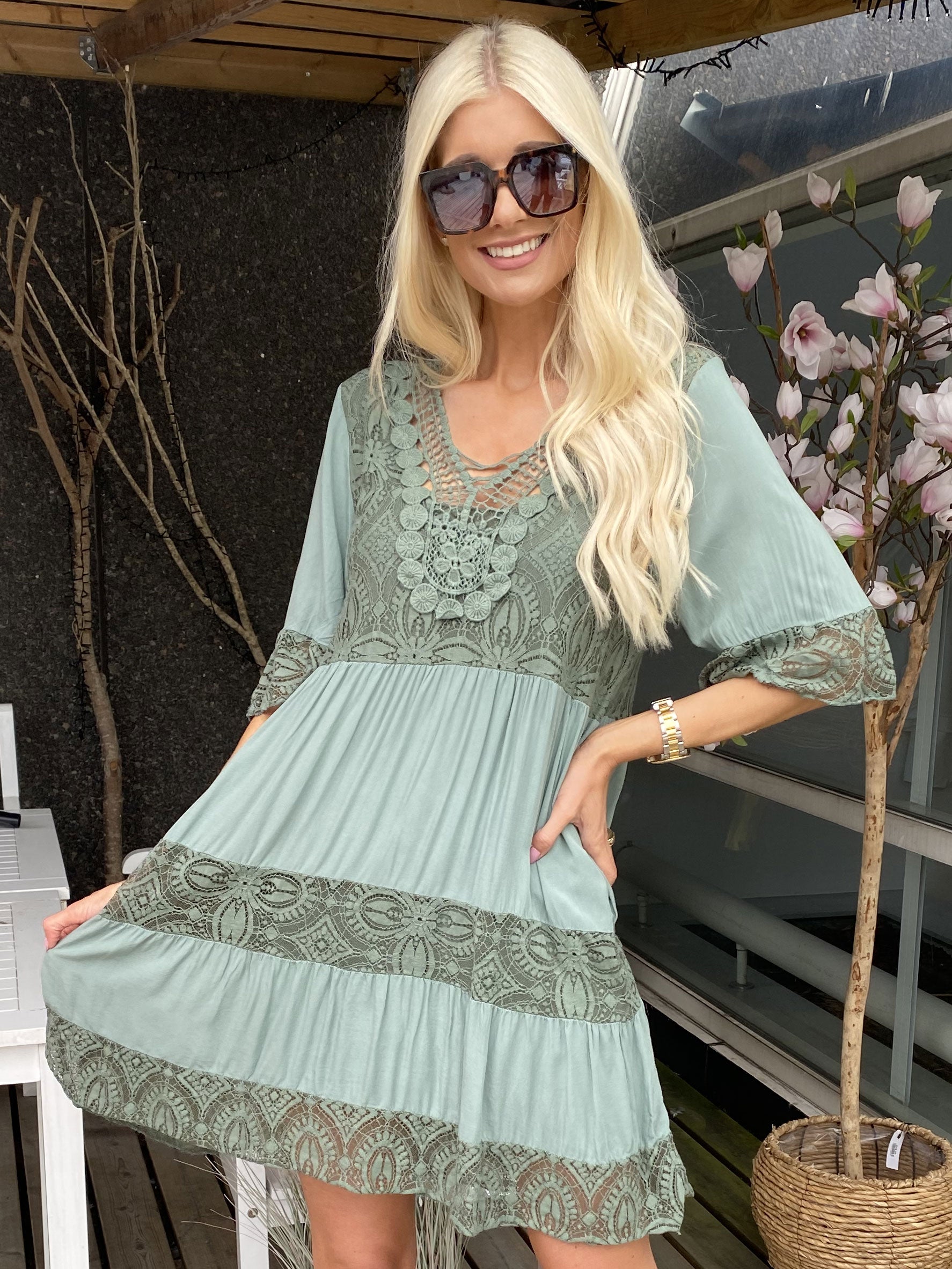 Sasia - Sommerkjole med blonder