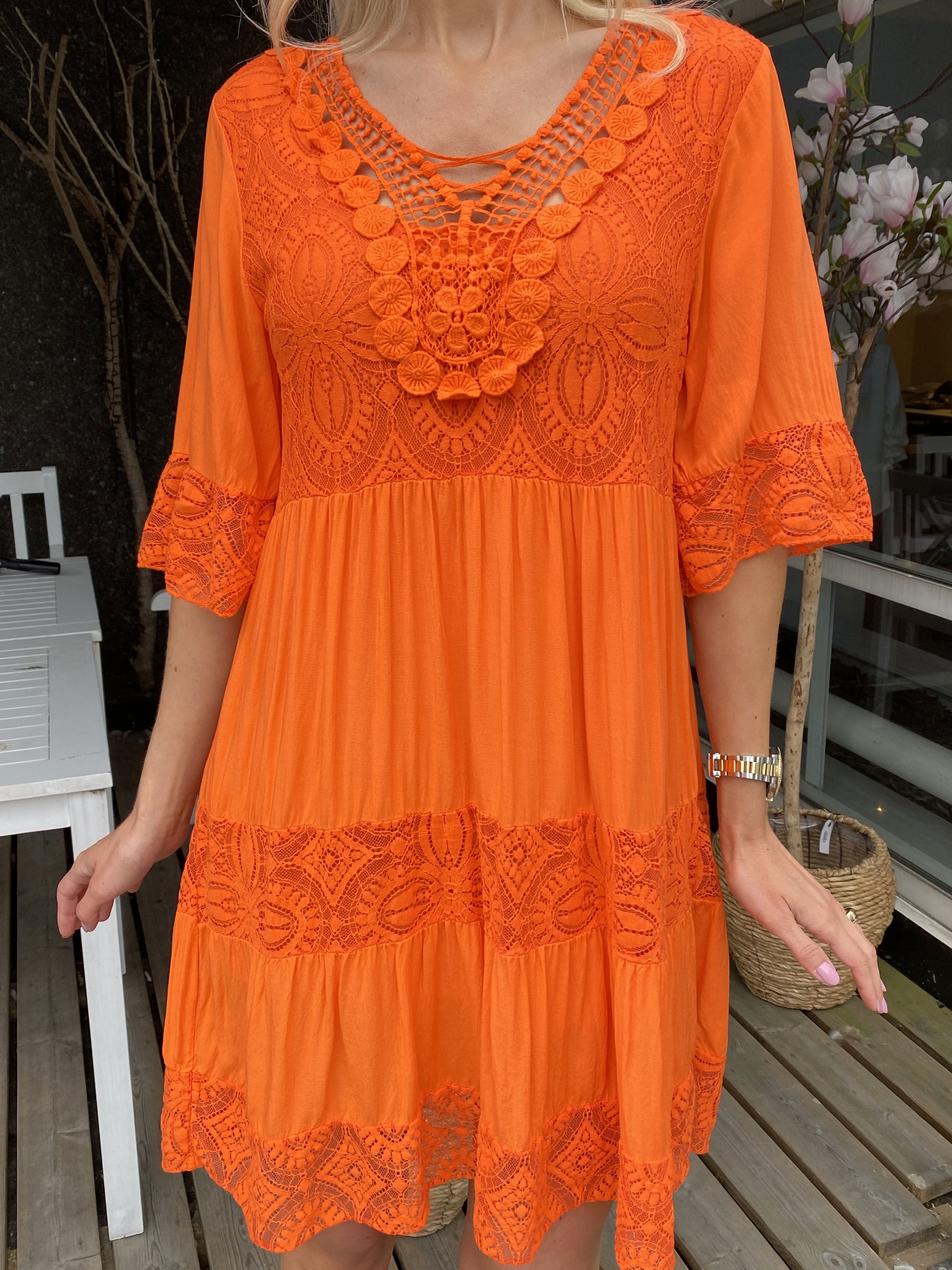 Sasia - Sommerkjole med blonder