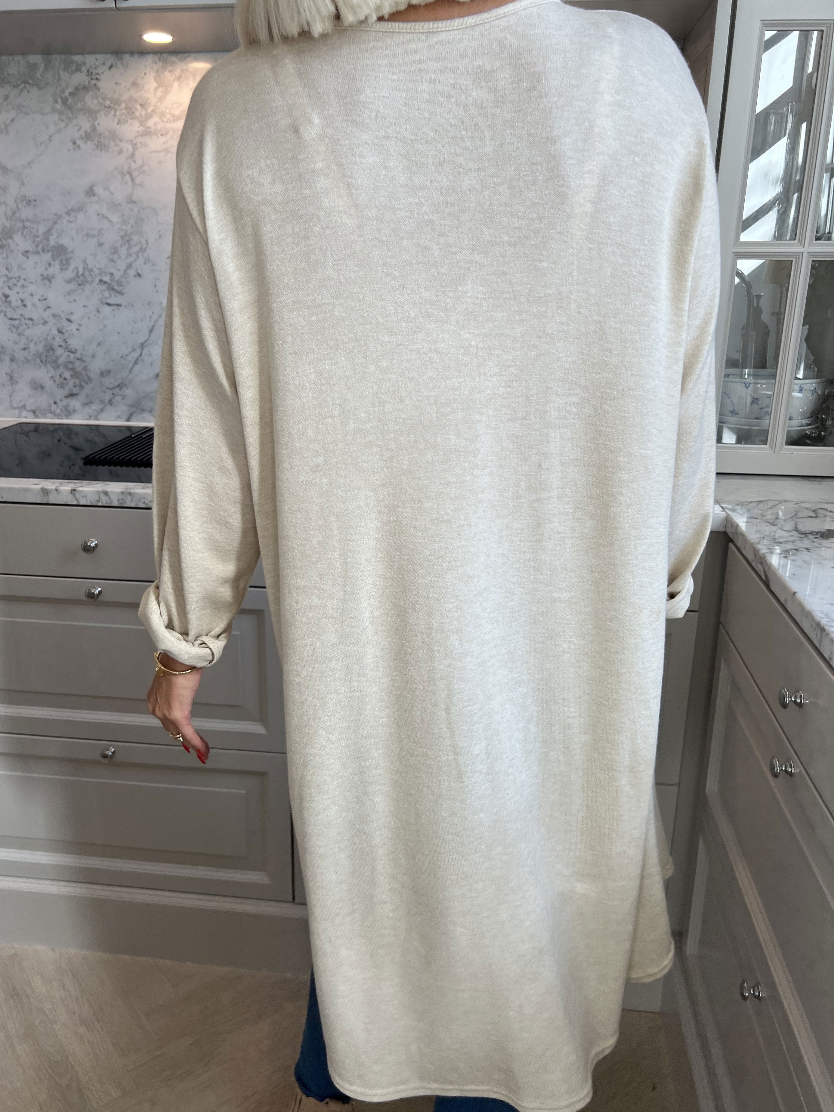 Sidsel - Dejlig blød kjole med sølv ringe foran